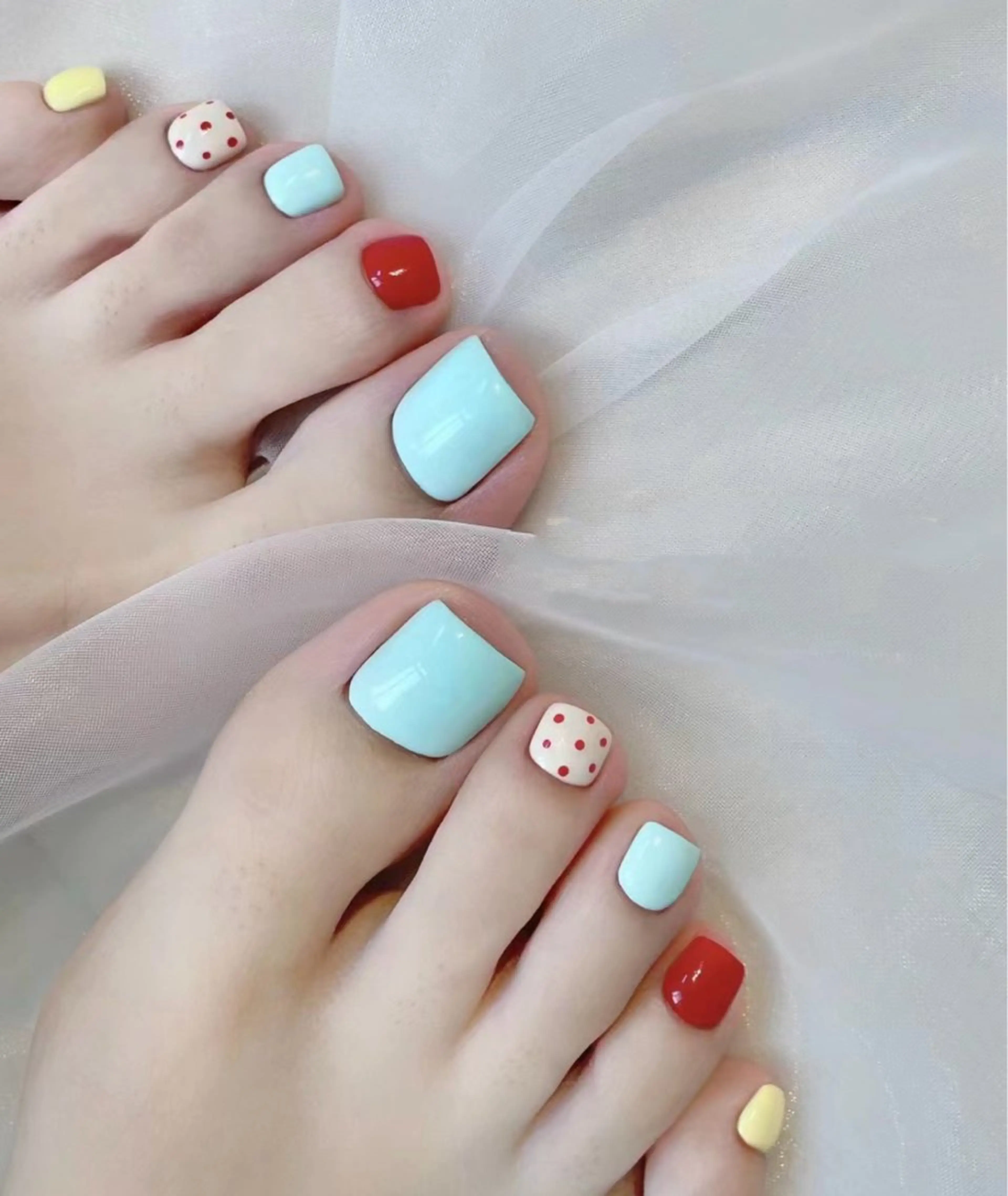 ネイル フットネイル 🎀M nails✨ ビューティーのネイルデザイン