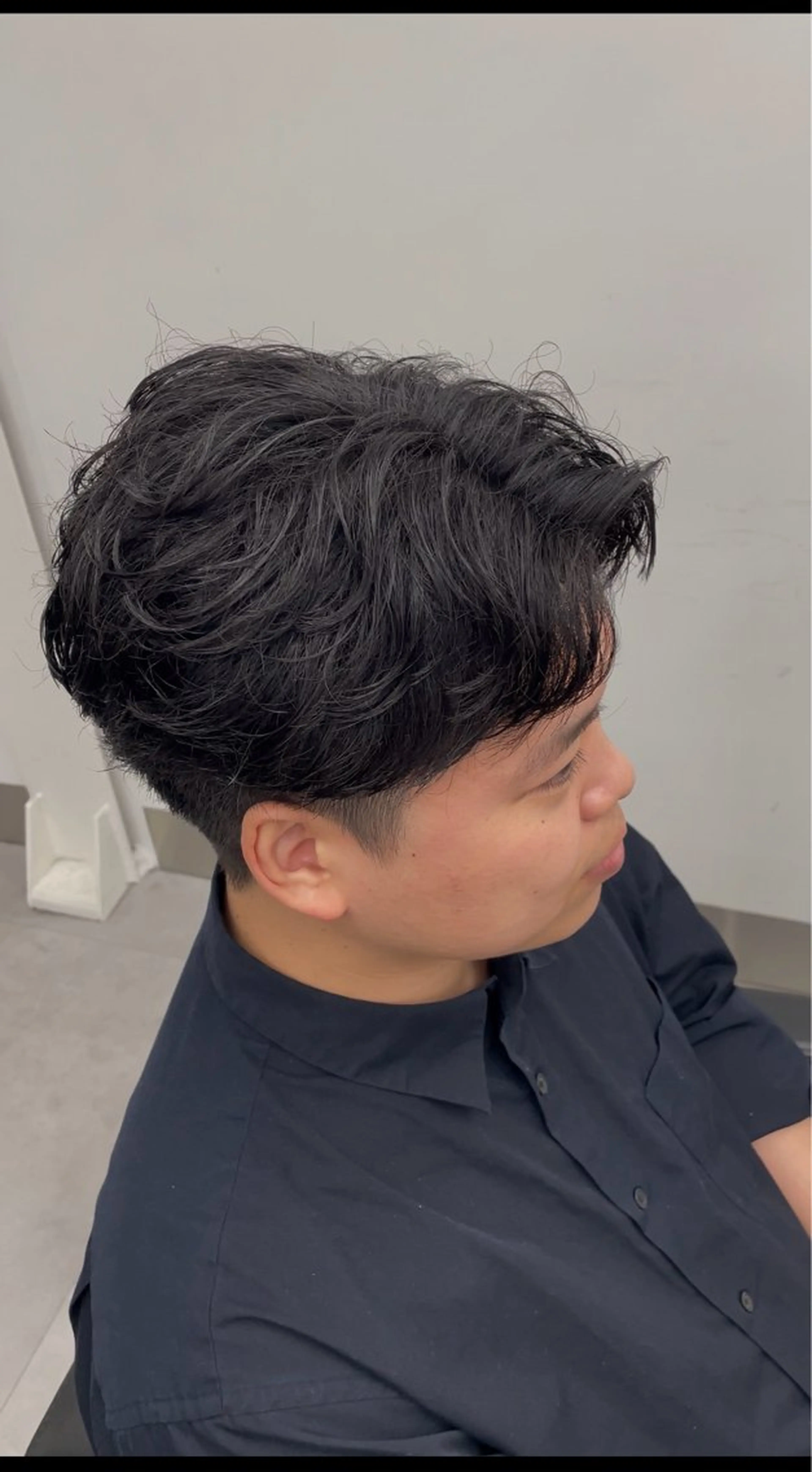 ショート メンズ シミズ リキのヘアスタイル