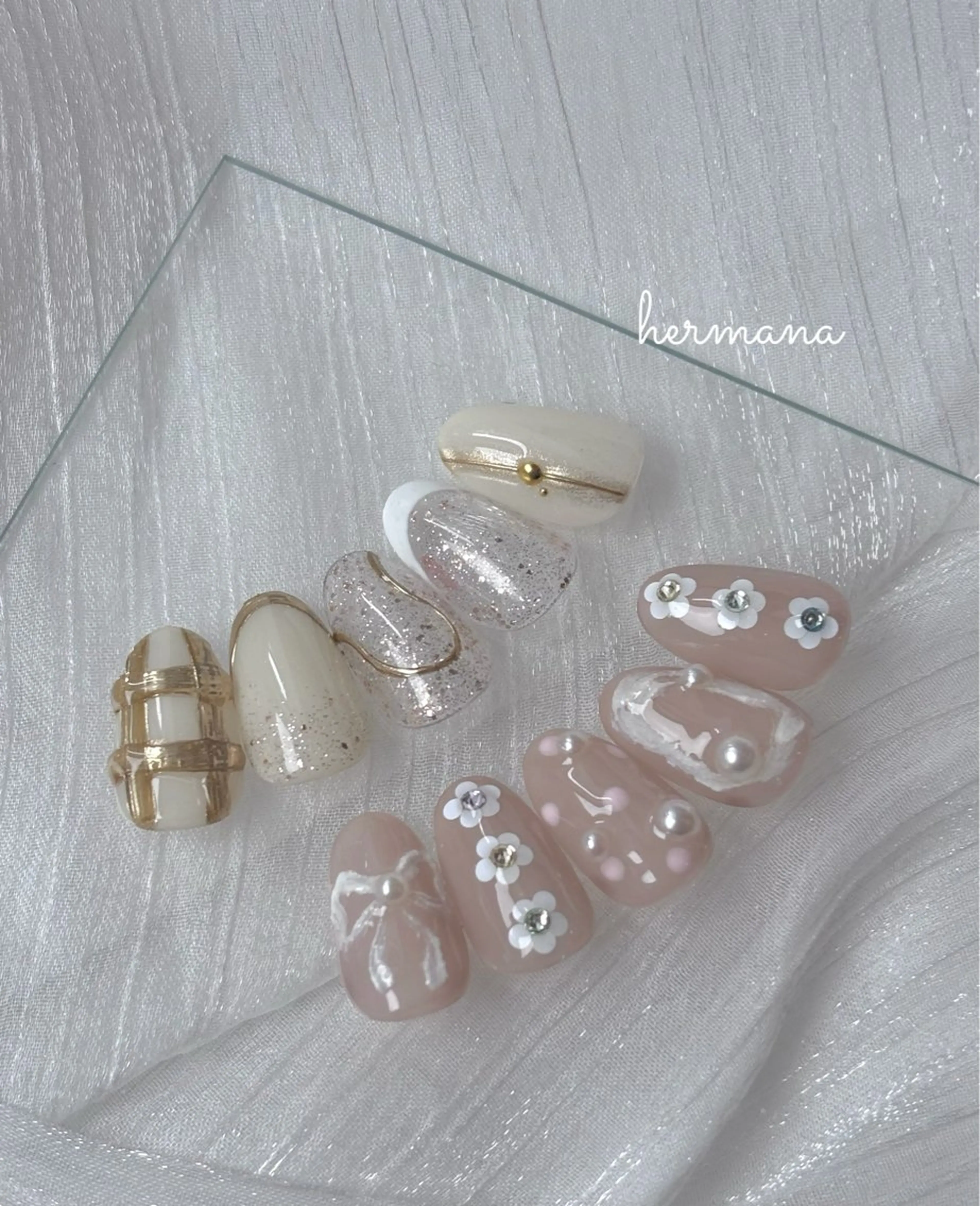 ネイル ハンドネイル 伊藤 菜緒のネイルデザイン