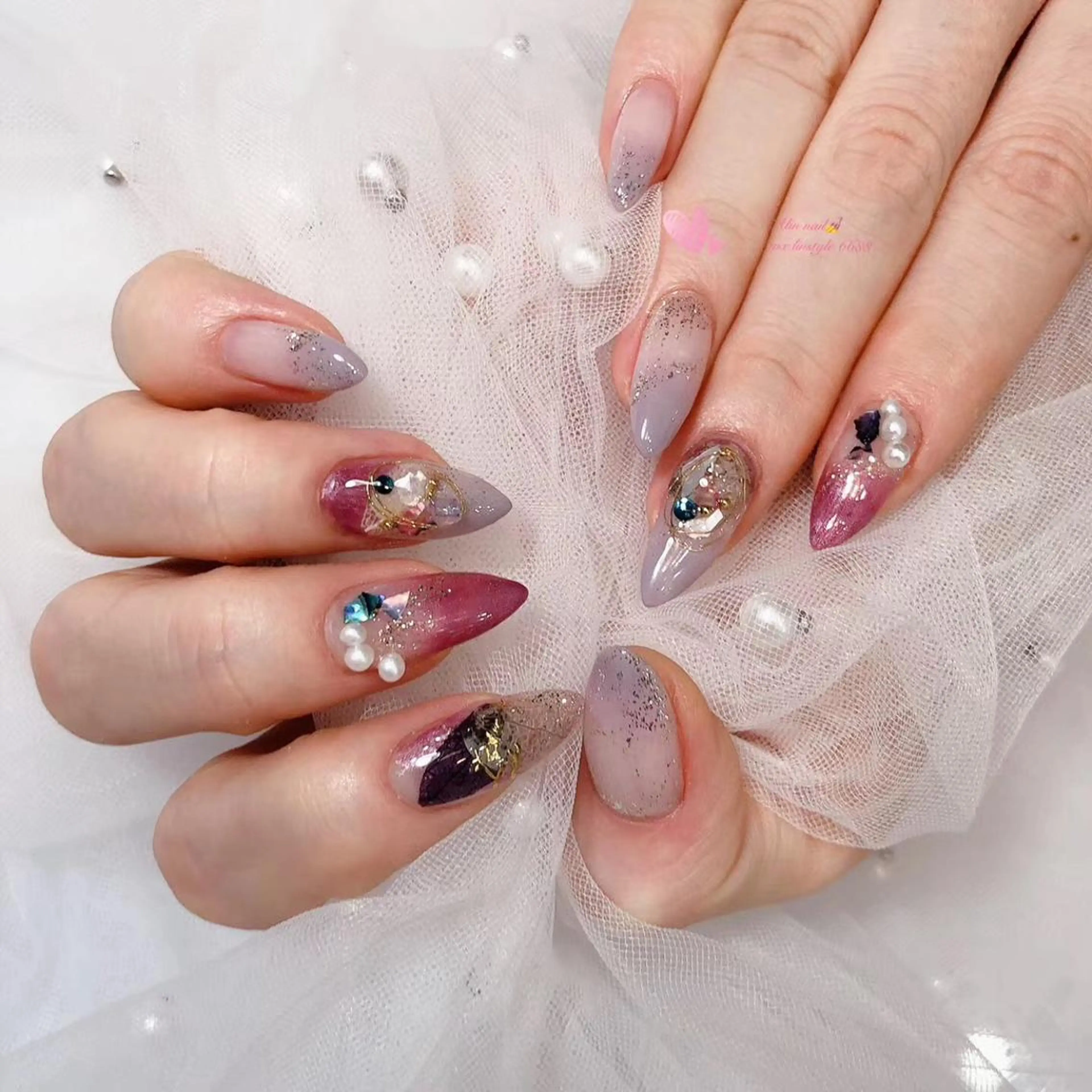 ネイル ネイルサロン 9Carats神田のネイルデザイン