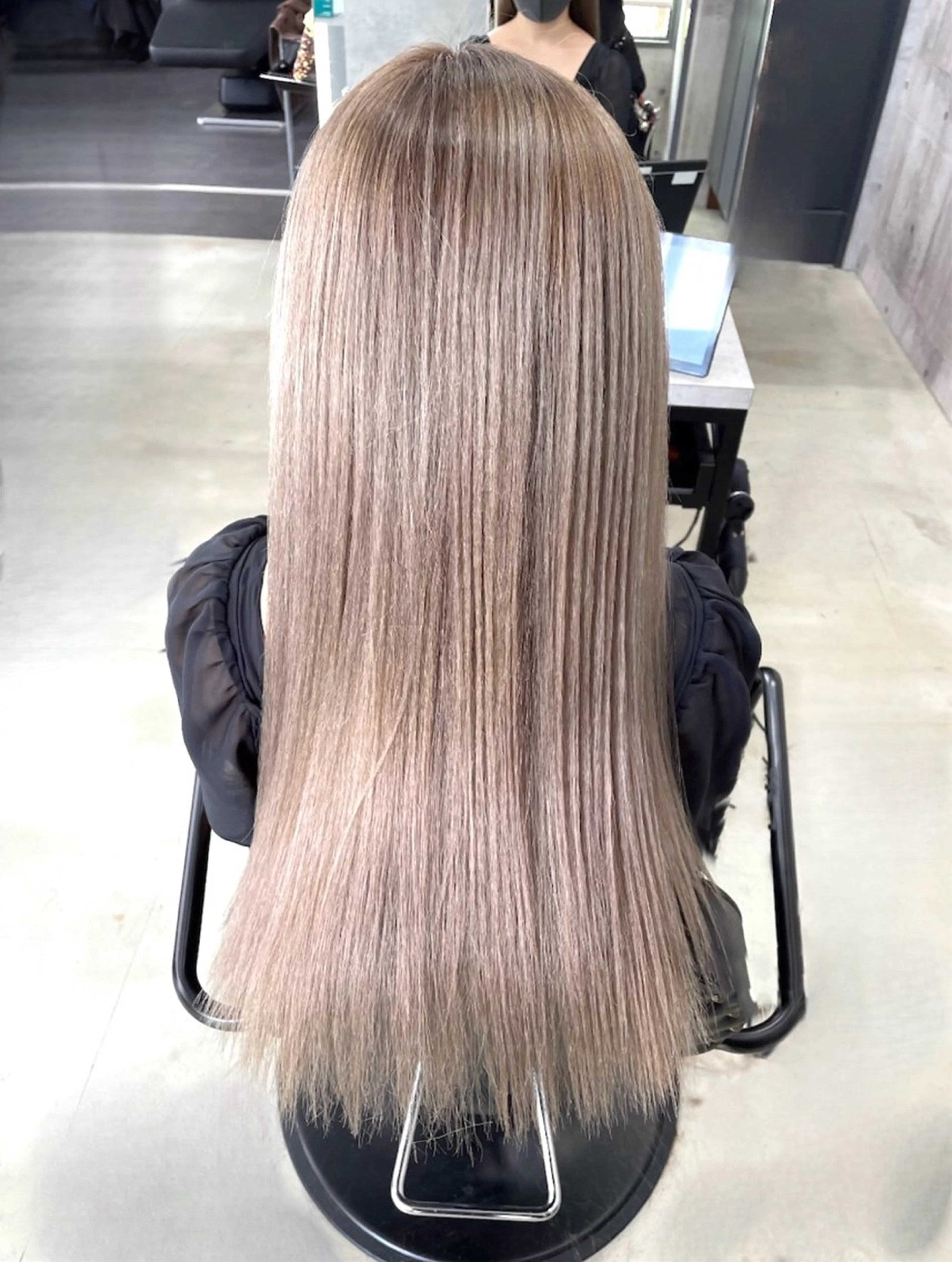 ✨《ダメージ毛必見！美髪矯正》ダメージレス酸性縮毛矯正＋キューティクル補習トリートメント✨の写真