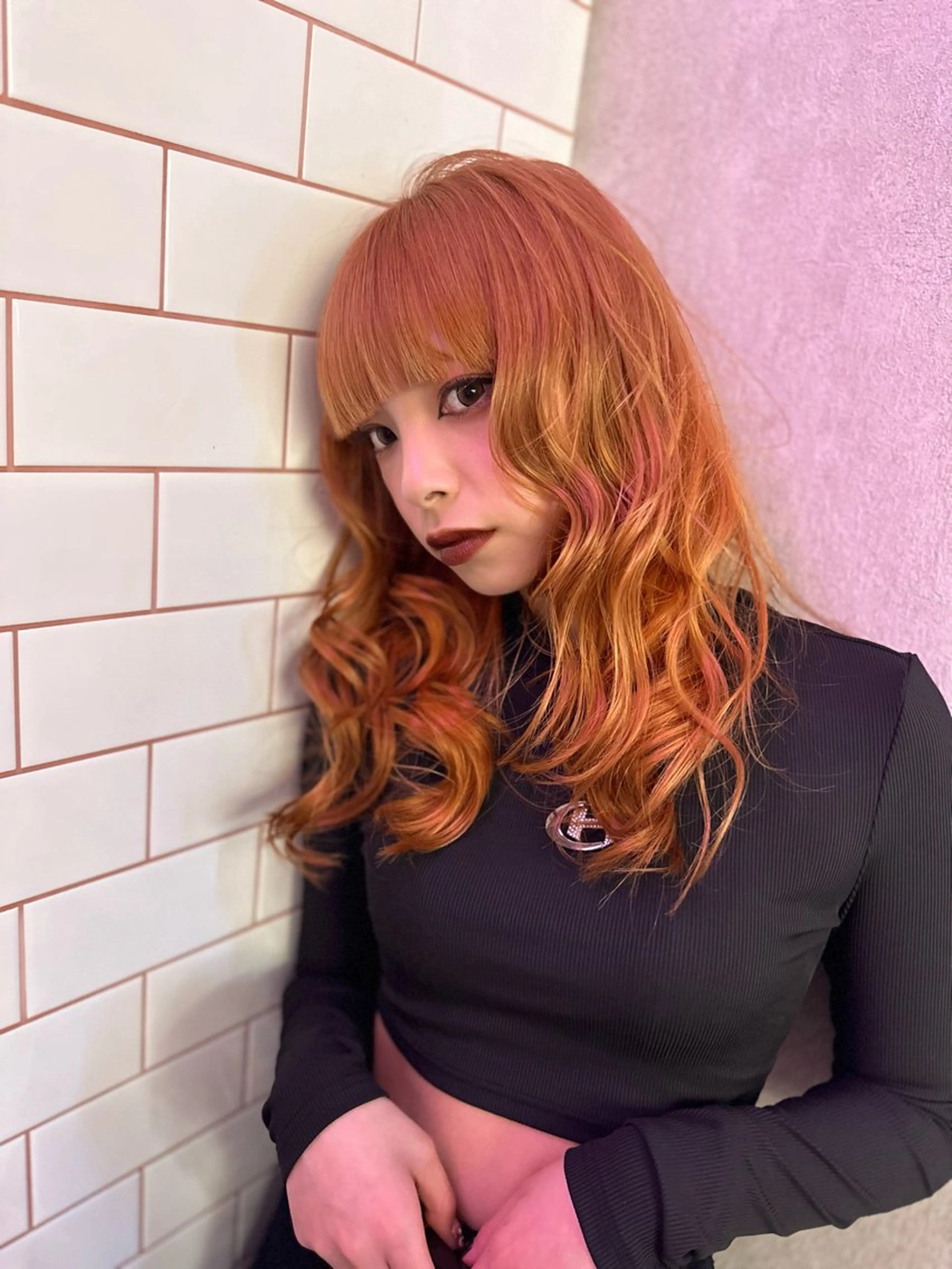 セミロング karin ボブハイトーンのヘアスタイル