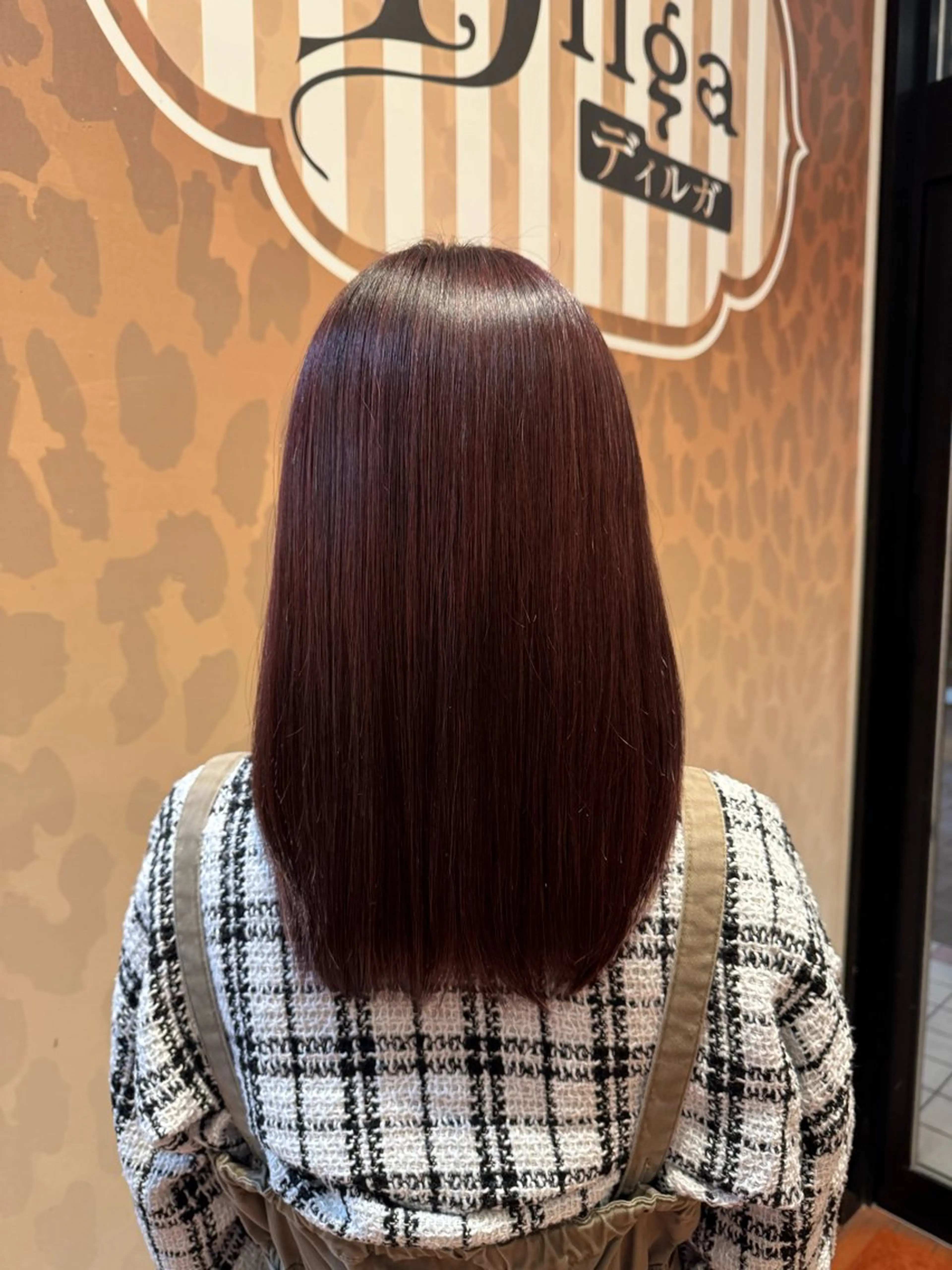 セミロング カラー ブラウンカラー DILGA LINK Rioのヘアスタイル