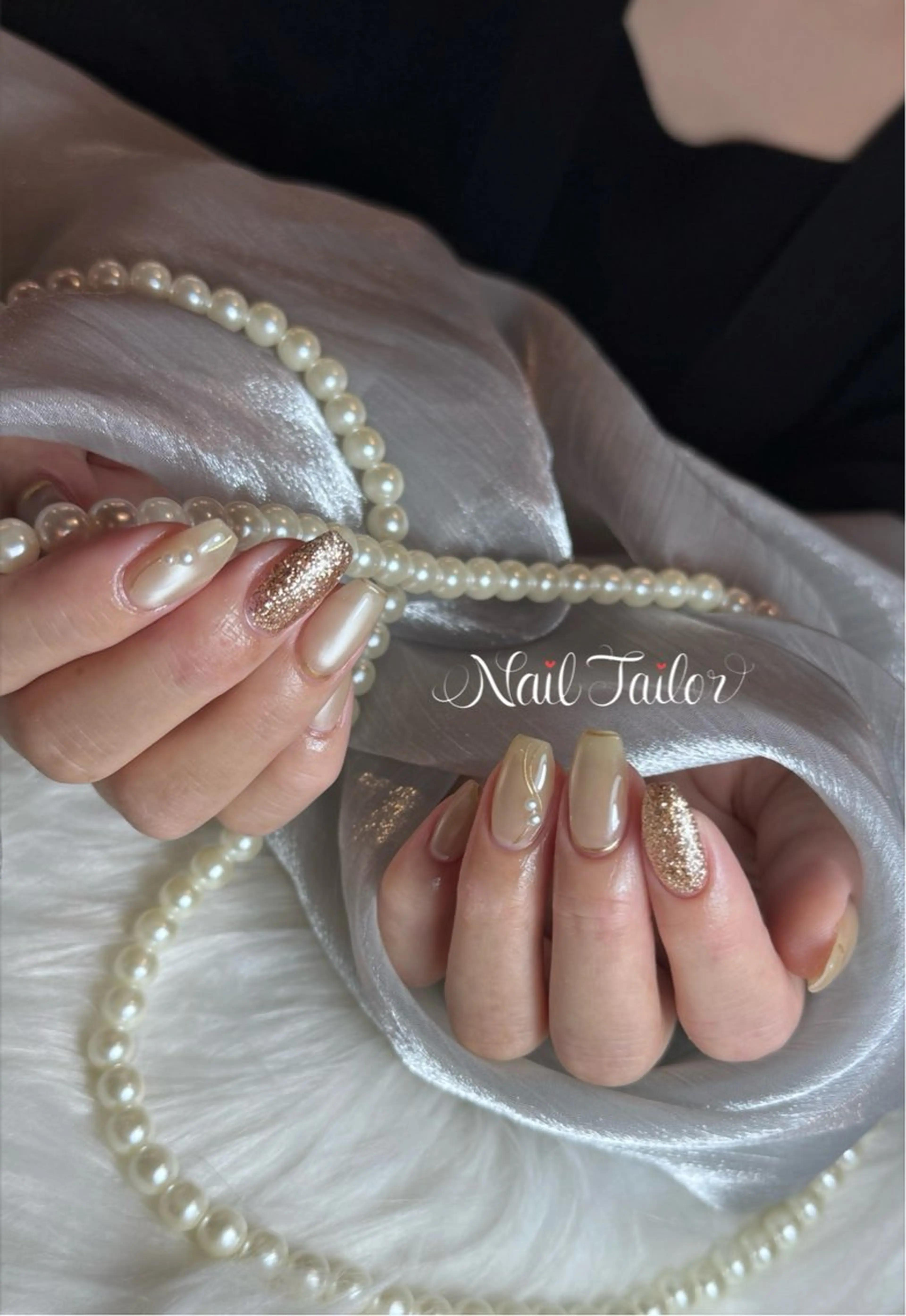 ネイル ゴールド キラキラネイル ラメ(グリッター) マグネットネイル ミラーネイル ハンドネイル NailTailor ネイルテイラーのネイルデザイン