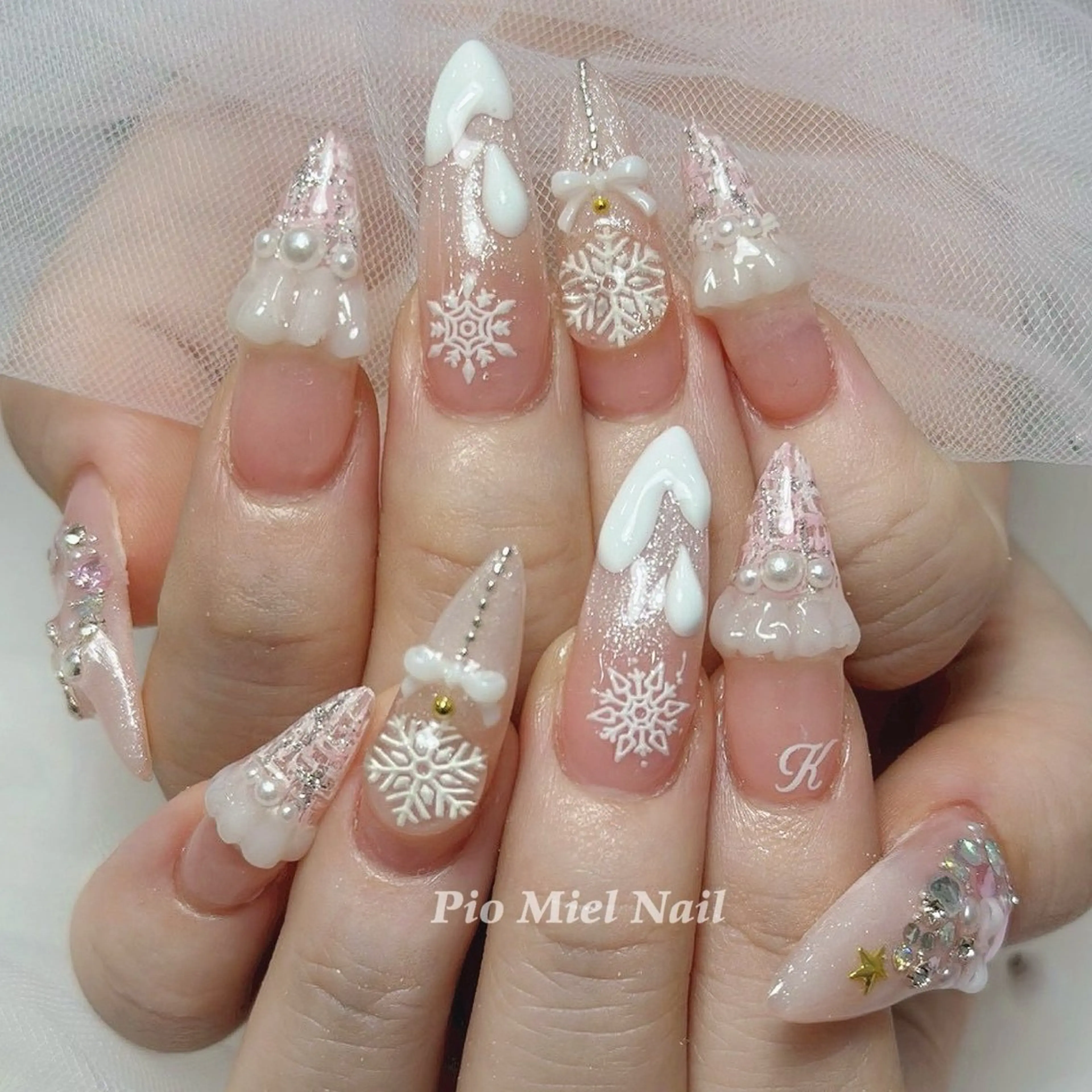 ネイル フレンチネイル 韓国ネイル マグネットネイル ニュアンスネイル ワンカラーネイル ハンドネイル HANA 長さだしのネイルデザイン