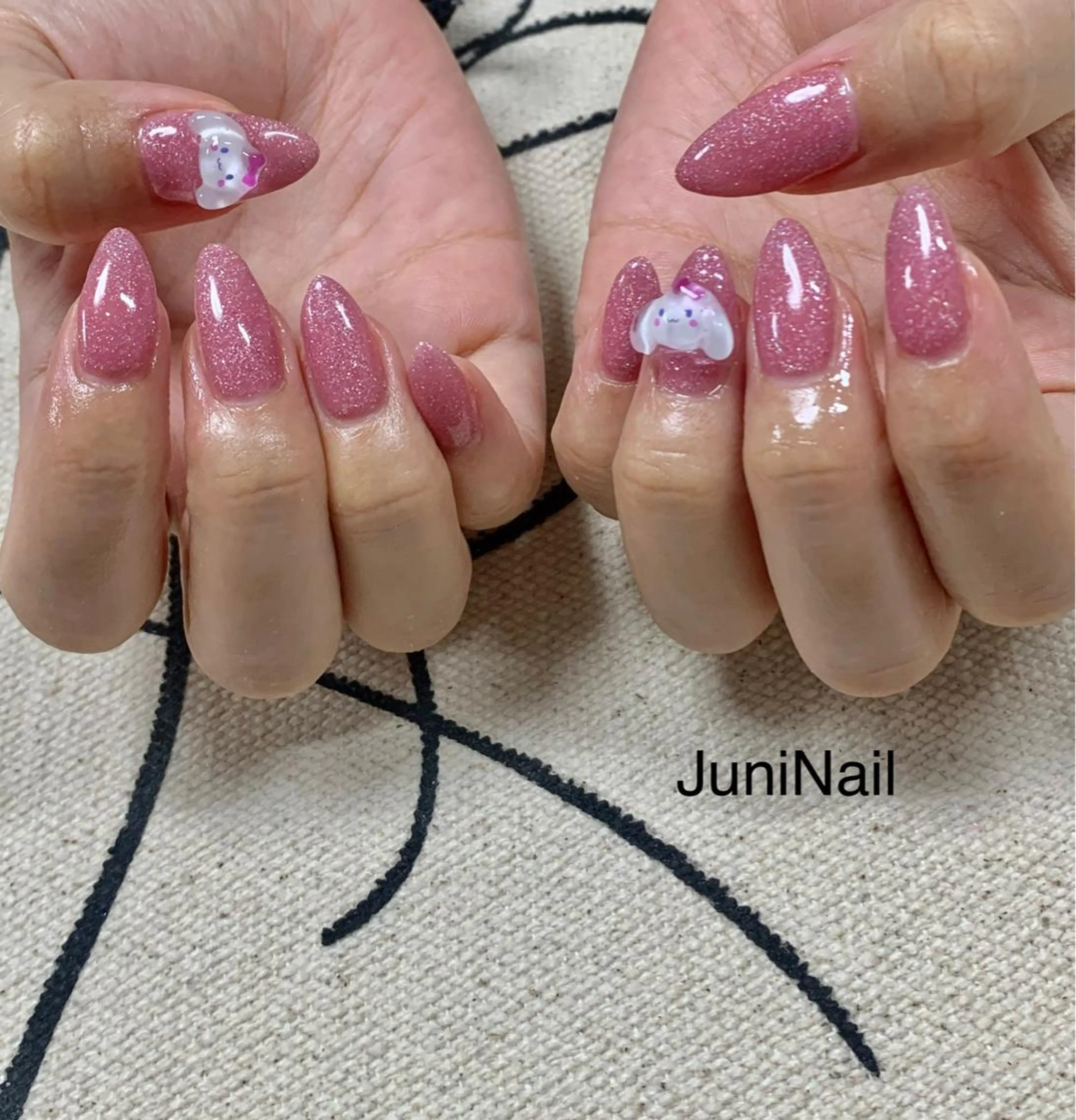 ネイル オーロラネイル クリアネイル 成人式 フラッシュネイル 氷ネイル・うるうるネイル ハンドネイル JuniNail 주니네일🇰🇷suのネイルデザイン