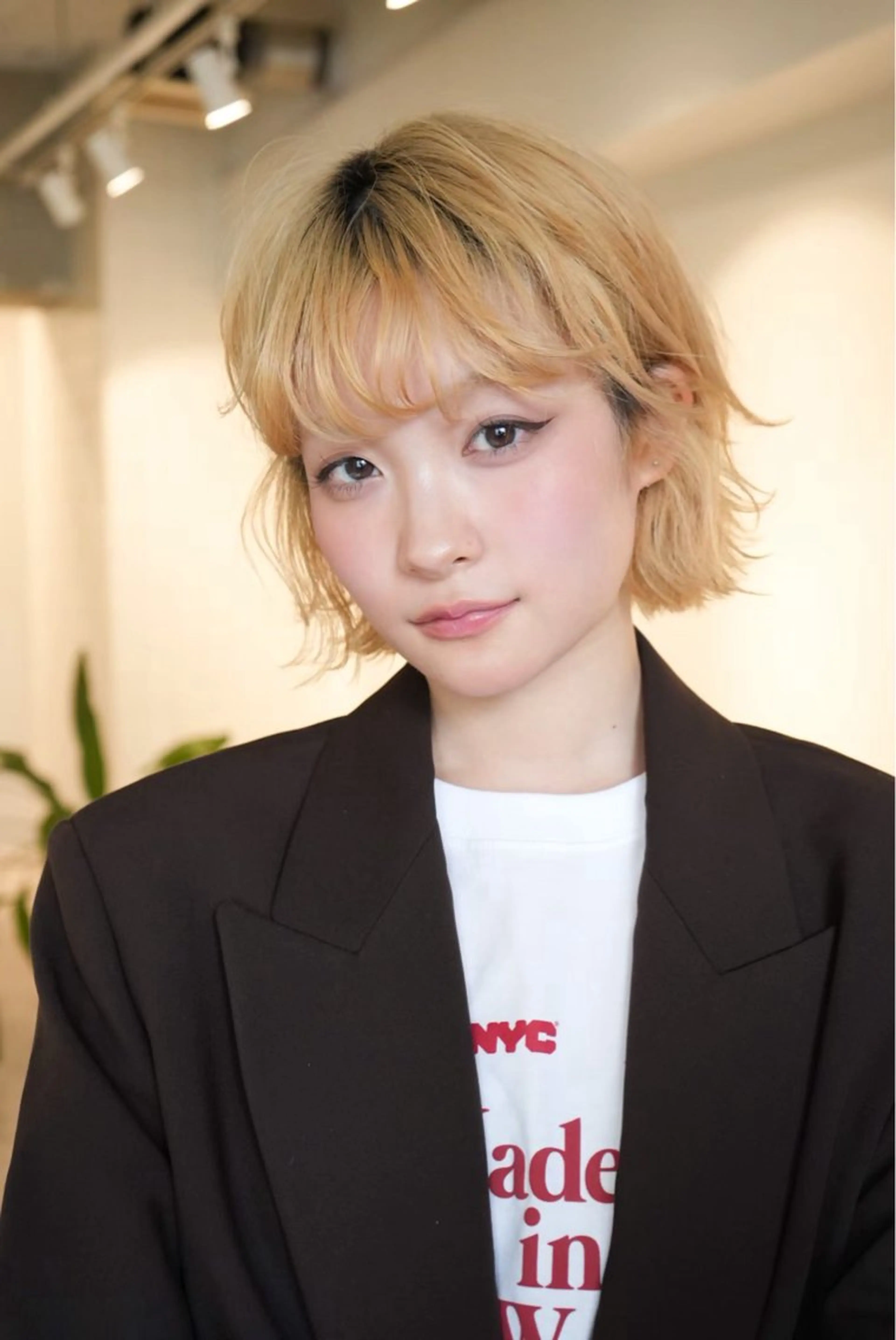 ショート 草野ゆずき⌇縮毛矯正 ⌇Wカラー⌇レイヤーのヘアスタイル