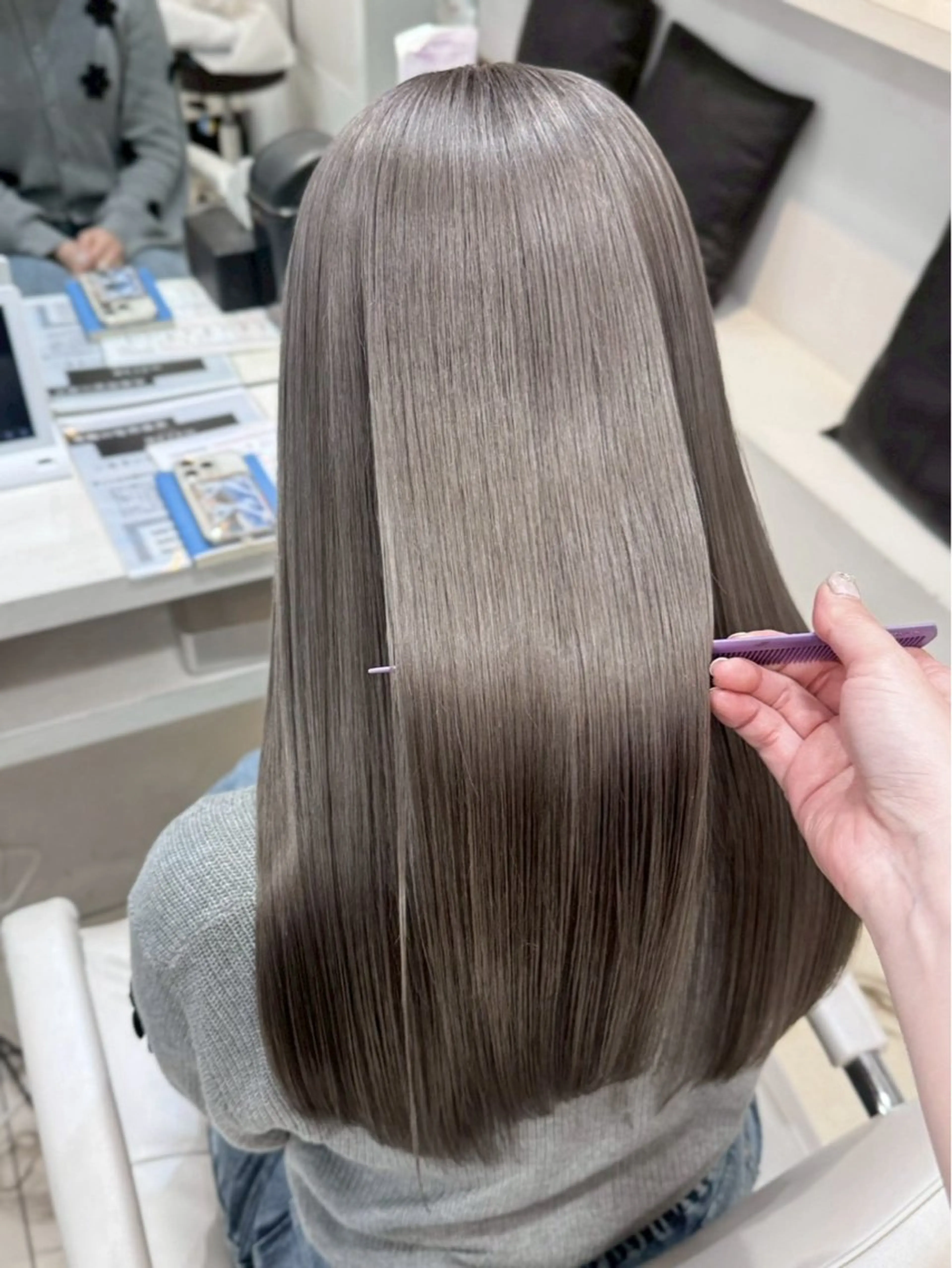 ロング [髪質改善カラー] 佐藤唯花🦋のヘアスタイル