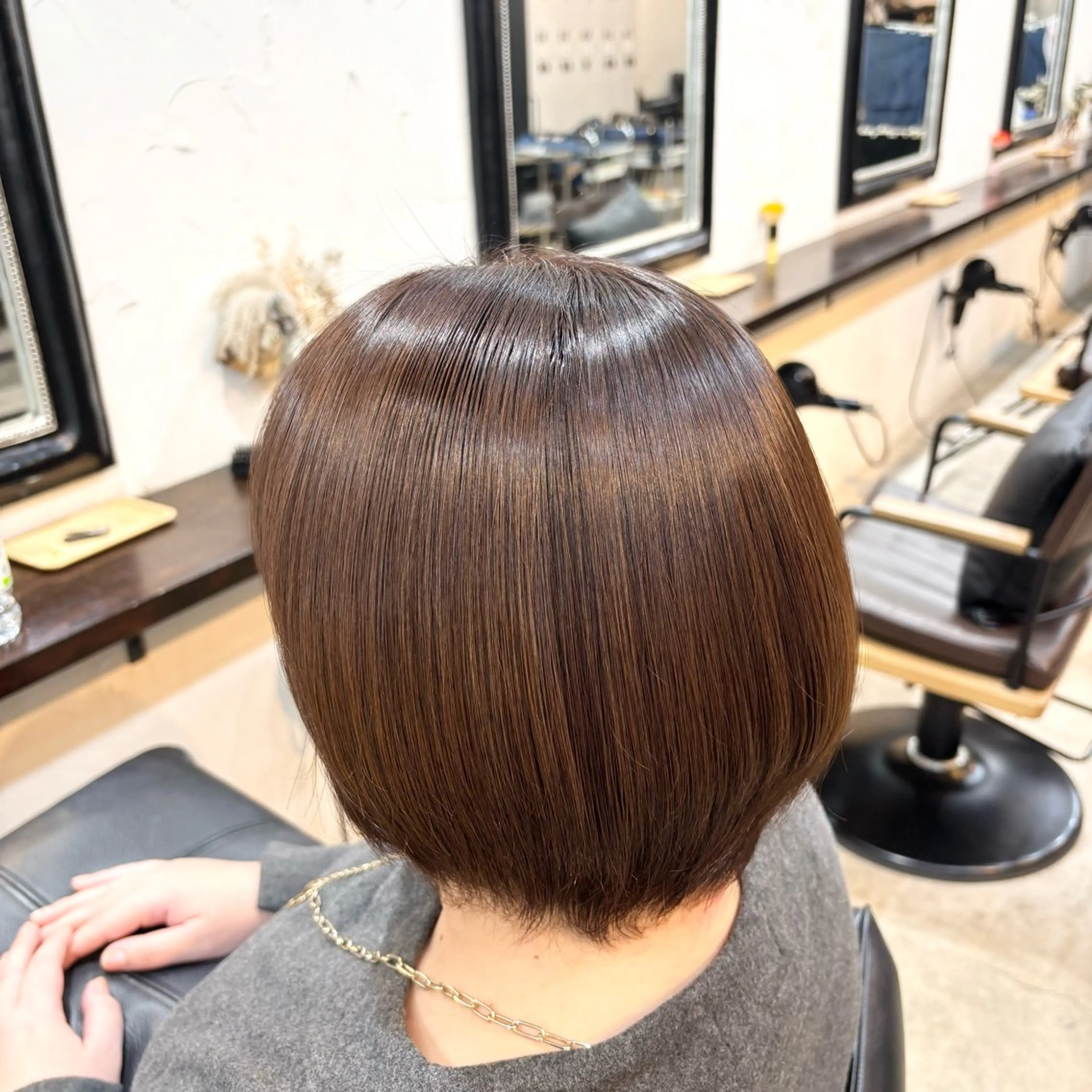 ショート カラー ヘアカラー トリートメント 艶髪‎カラー🤍 RIKAのヘアスタイル