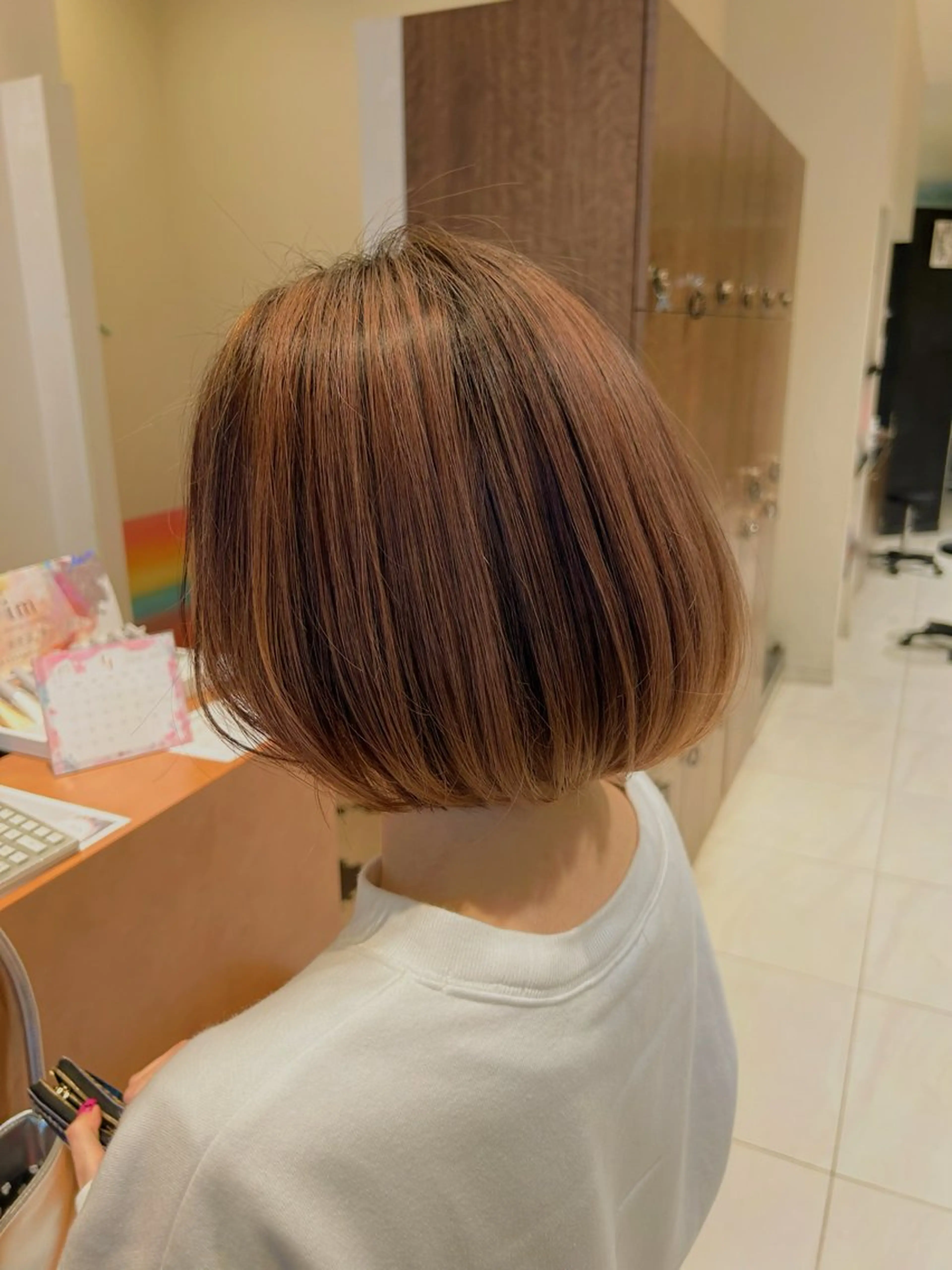 ショート ヘアカラー モードケイズJR尼崎 トップサロンdのヘアスタイル