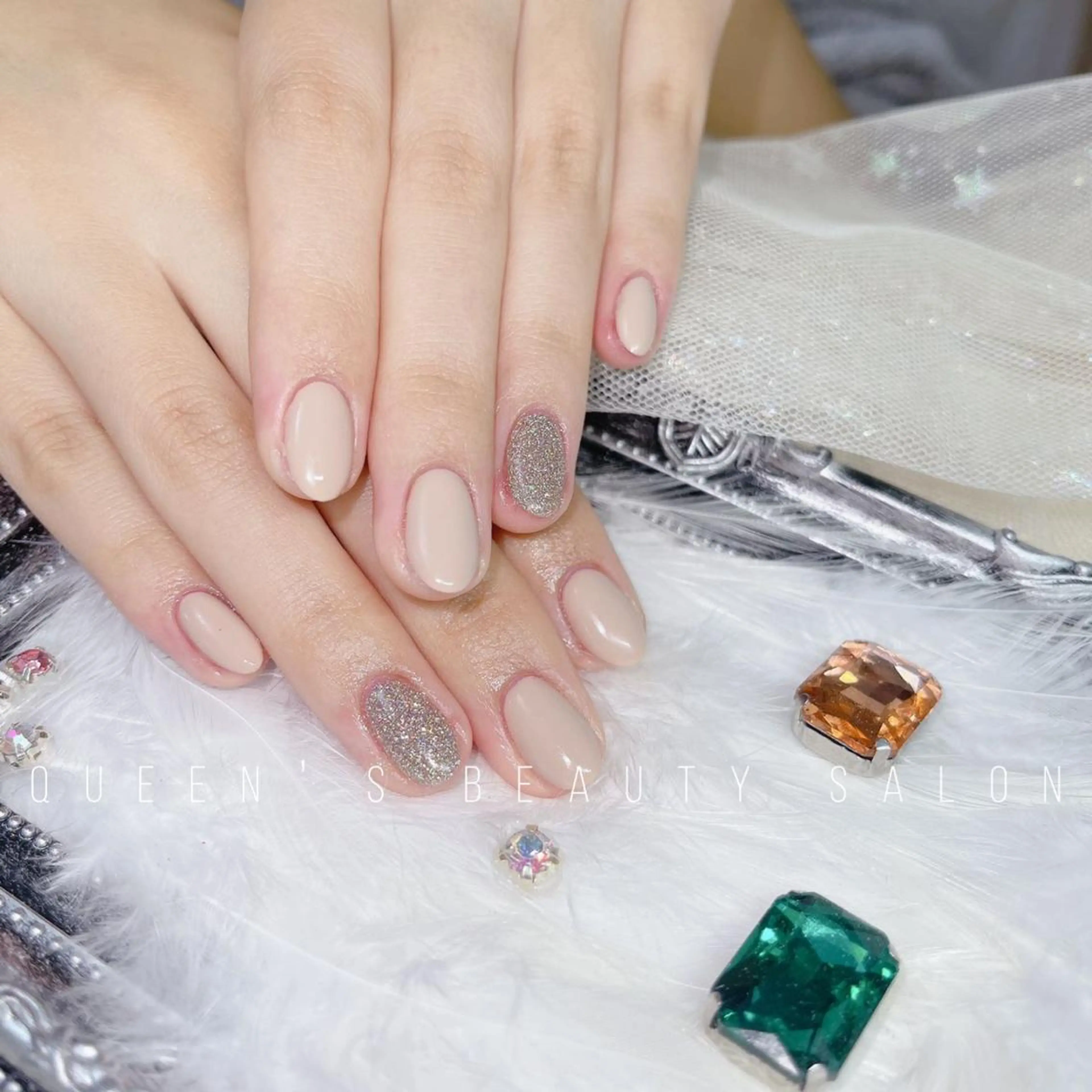 ネイル ハンドネイル Queens マオのネイルデザイン