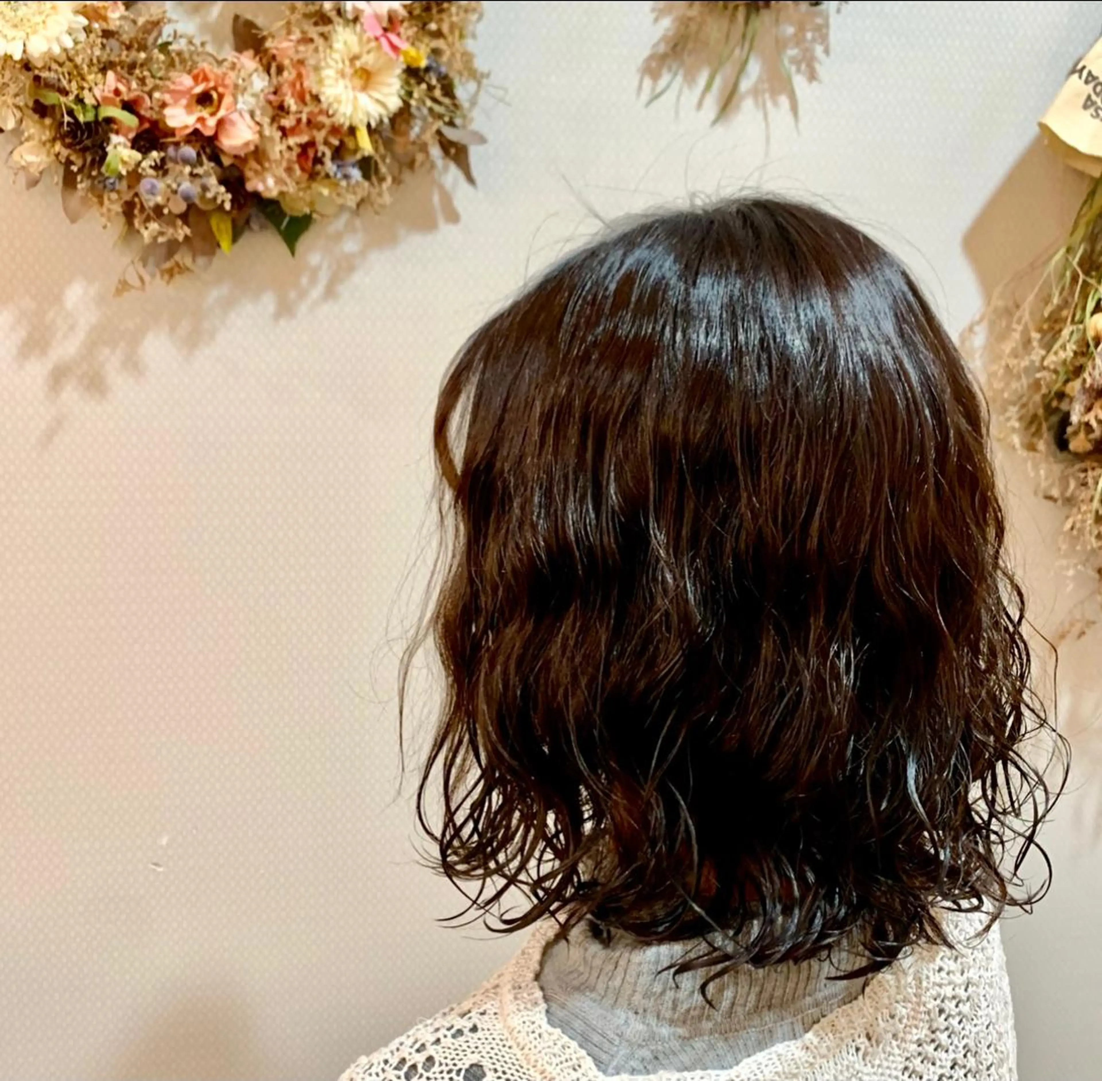 カラー パーマ 石田 佳恋のヘアスタイル