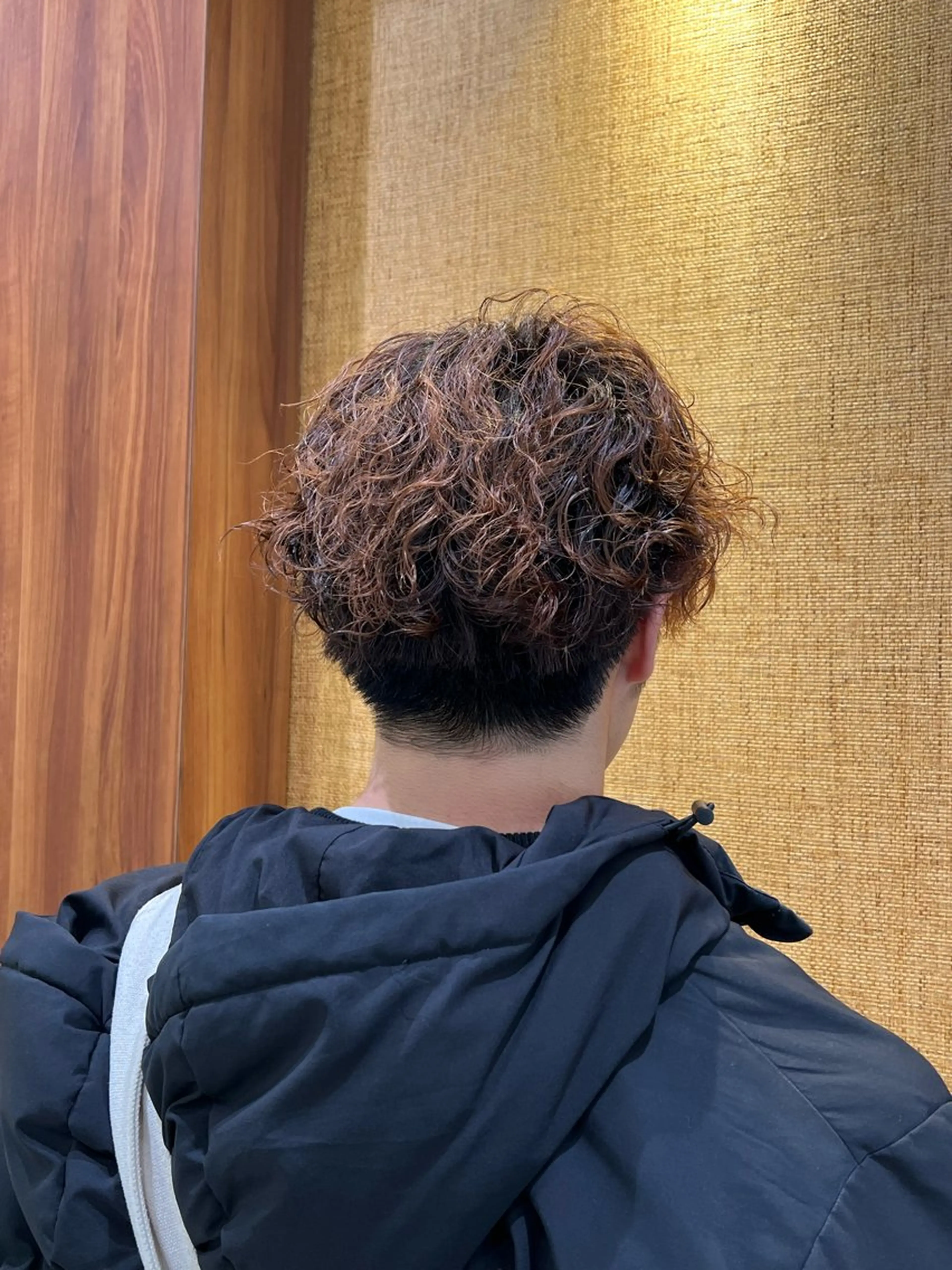 カラー パーマ メンズ hina 🛋️ブリーチカラーのヘアスタイル