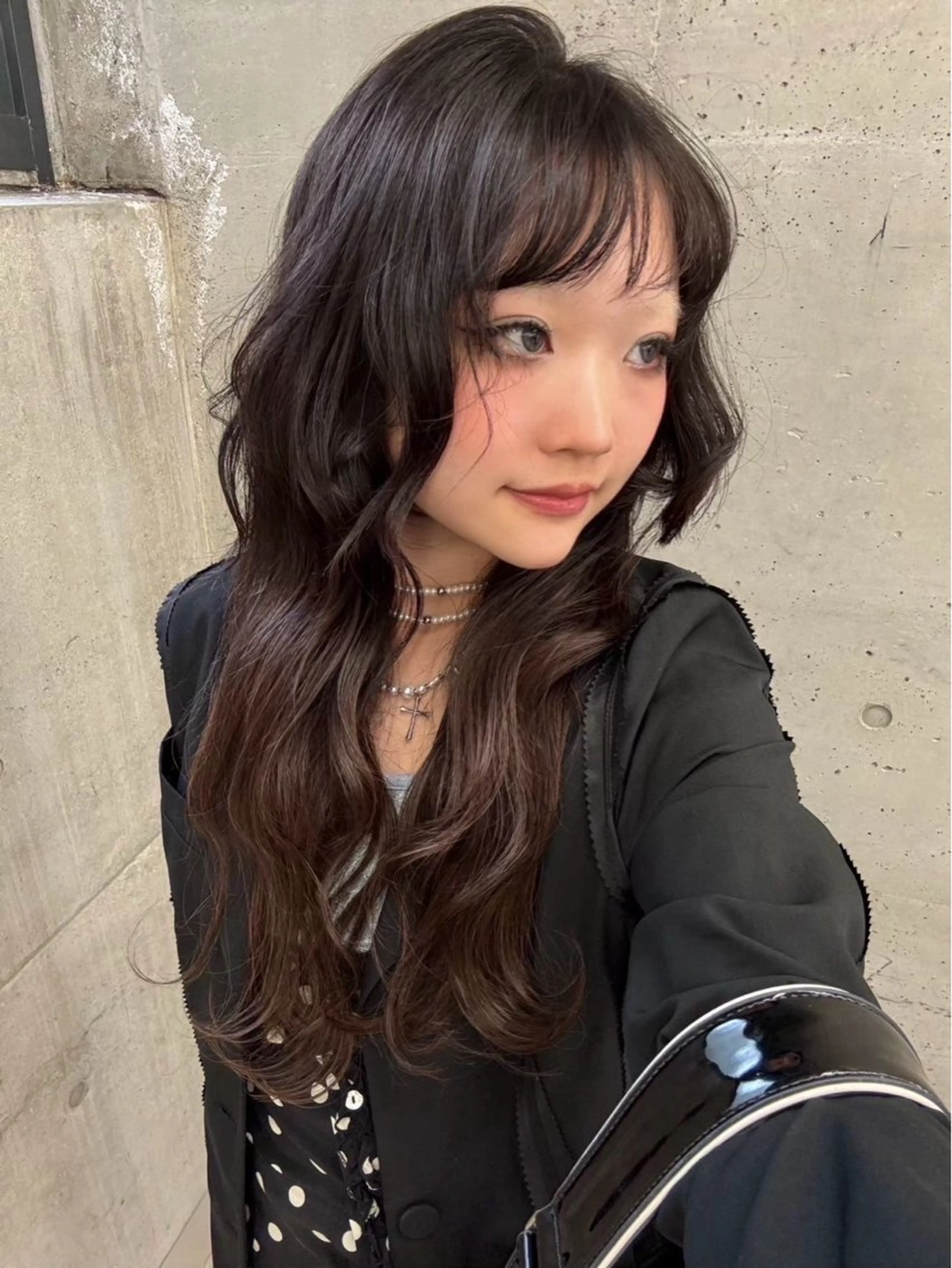 セミロング エクステ モリシタ チョウのヘアスタイル