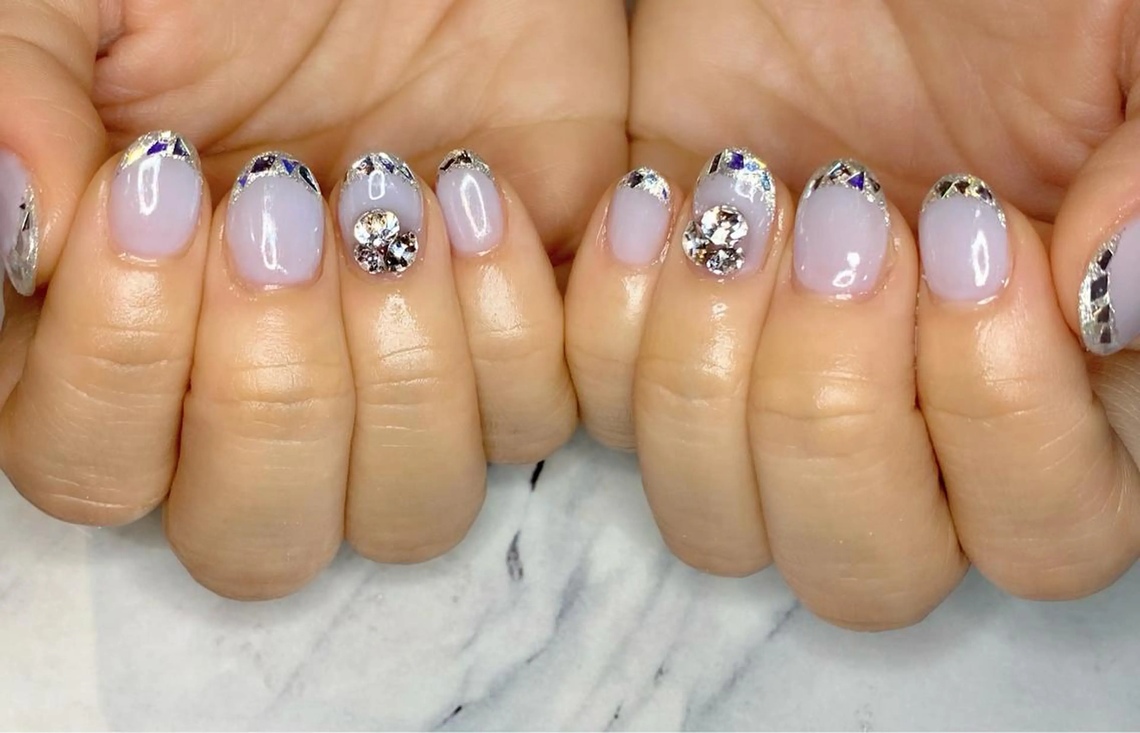 ネイル フレンチネイル ガラスフレンチ ストーンネイル ハンドネイル Lino+ ネイル&よもぎ蒸しのネイルデザイン