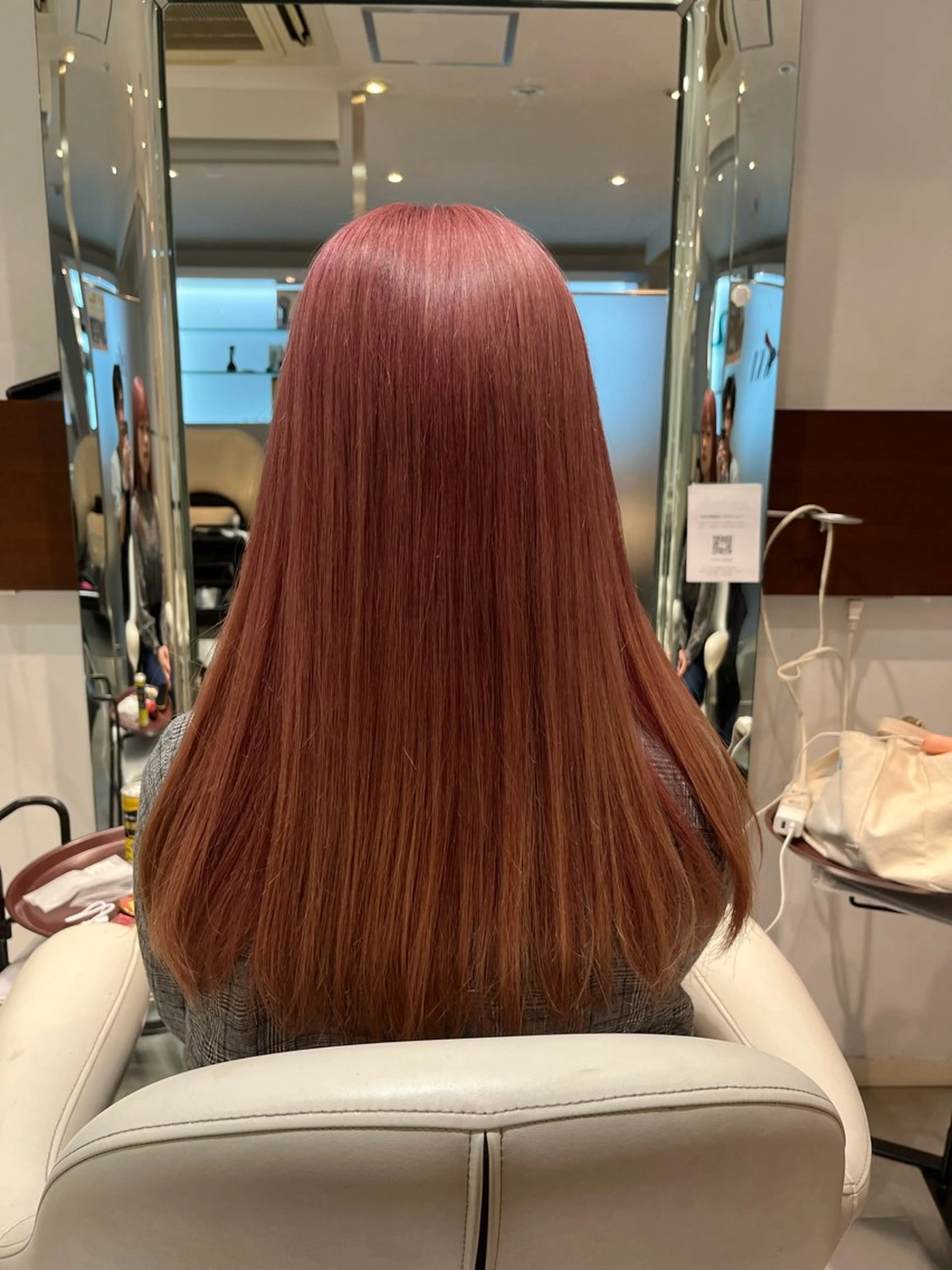 ロング カラー コテ巻き風パーマ 藤澤　知彌のヘアスタイル