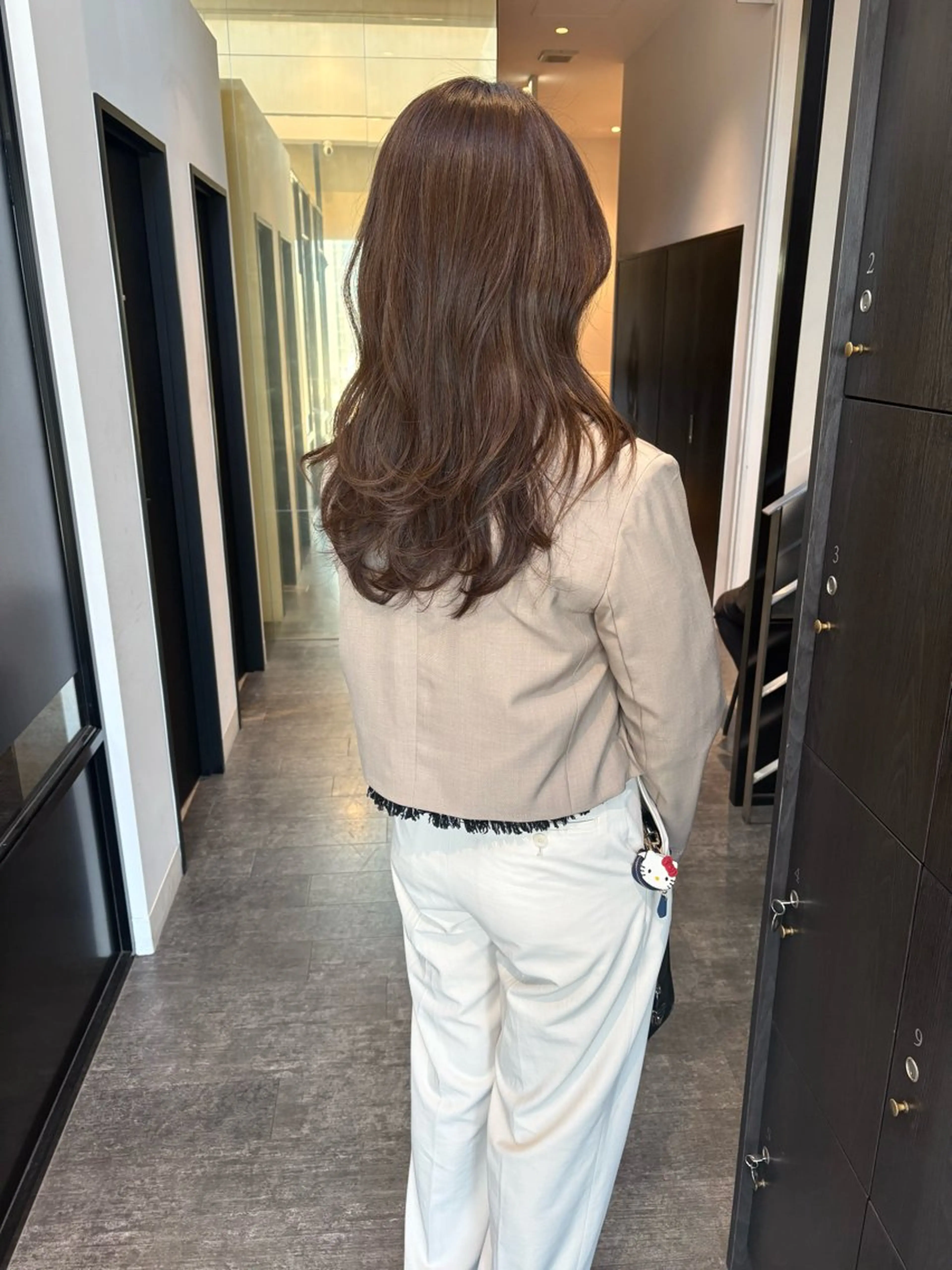 セミロング カラー 透明感カラー くびれヘア 韓国風ヘア 似合わせカット カット ヘアカラー トリートメント mao | 柔らか艶カラー🫧のヘアスタイル