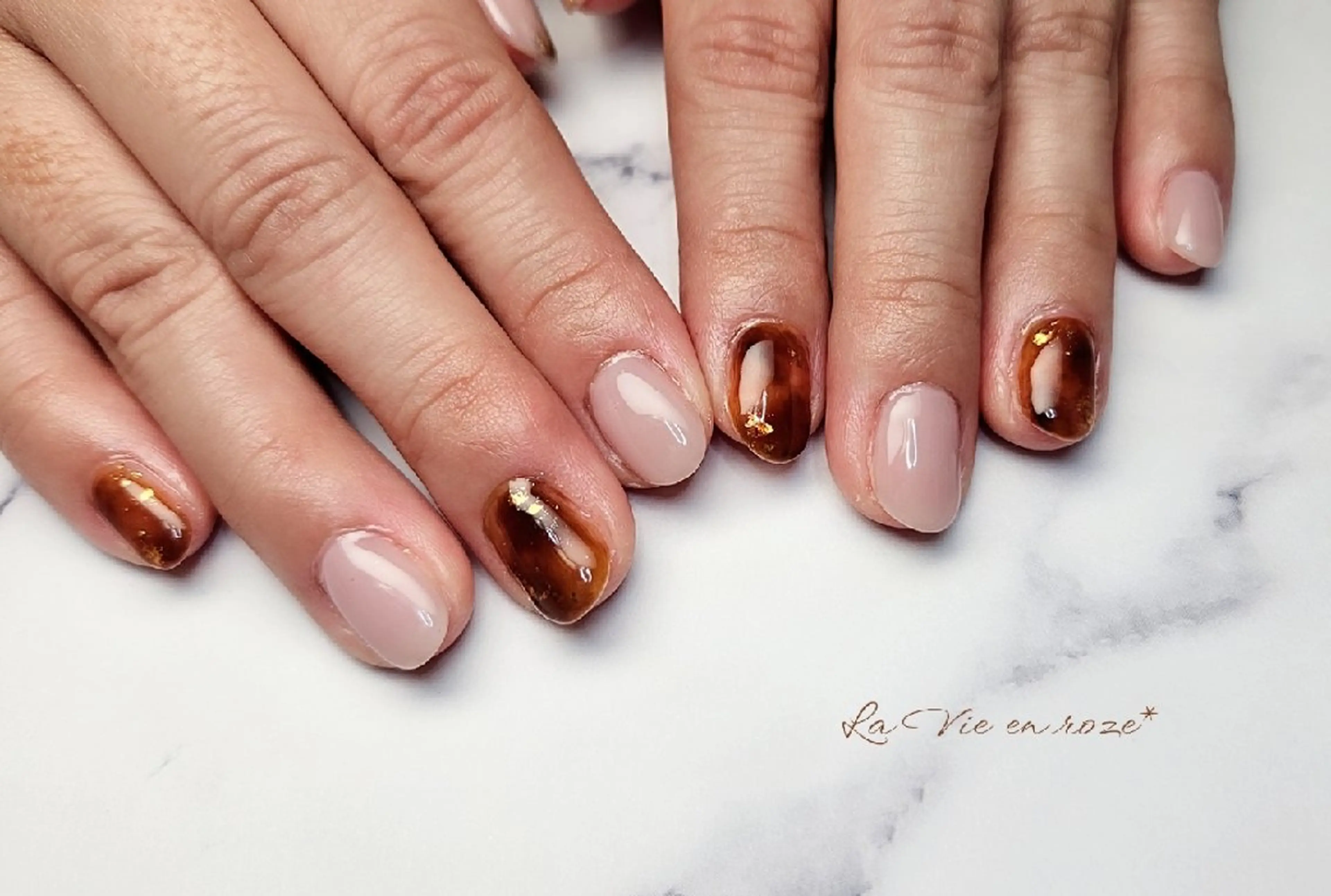 ネイル ラヴィアン ローズのネイルデザイン