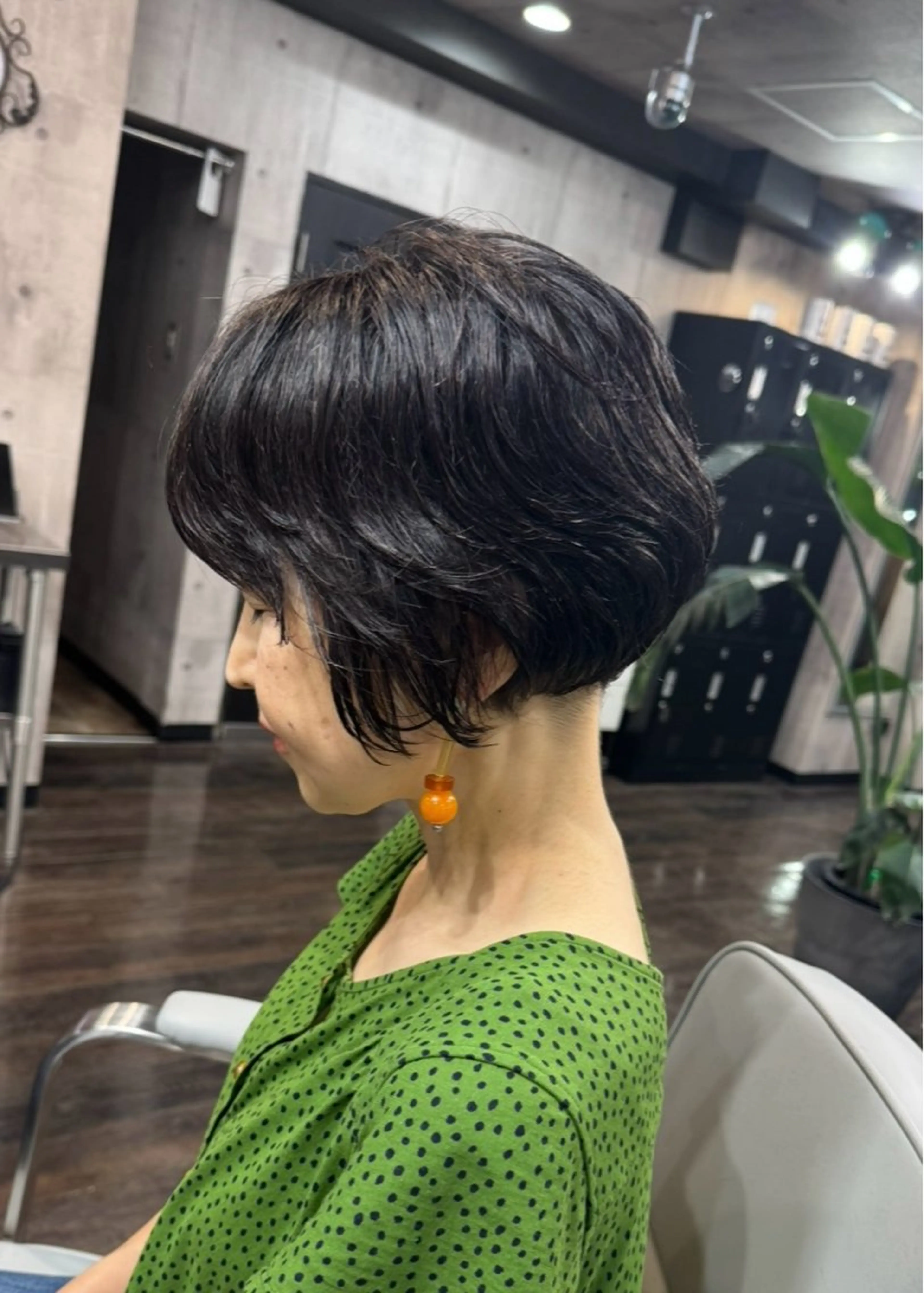 ショート XELVE所属・レイヤーカット特化 💜SARIのヘアスタイル