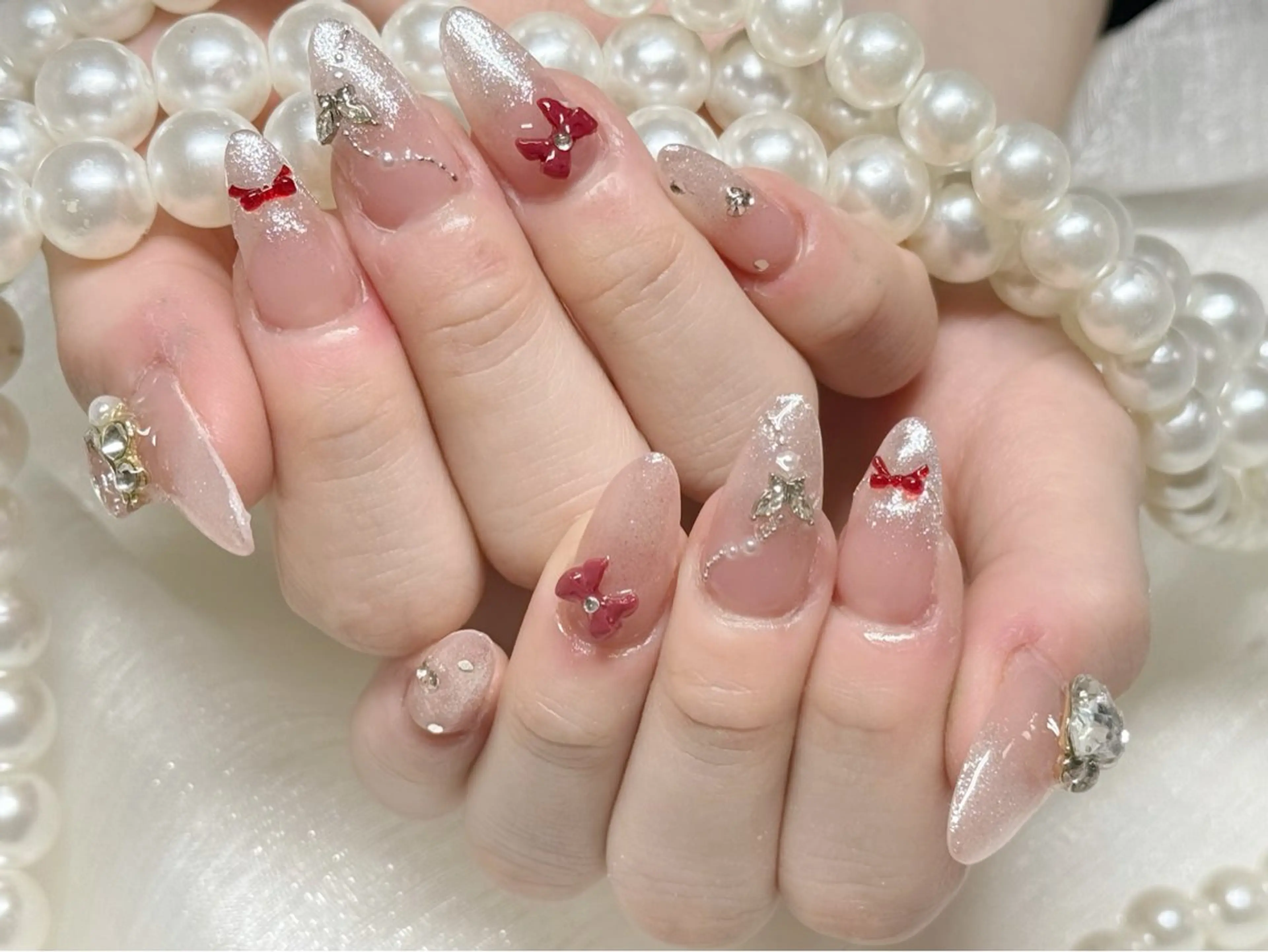 ネイル オーロラネイル 長さ出し フレンチネイル ガーリー キラキラネイル RIn 🎀のネイルデザイン