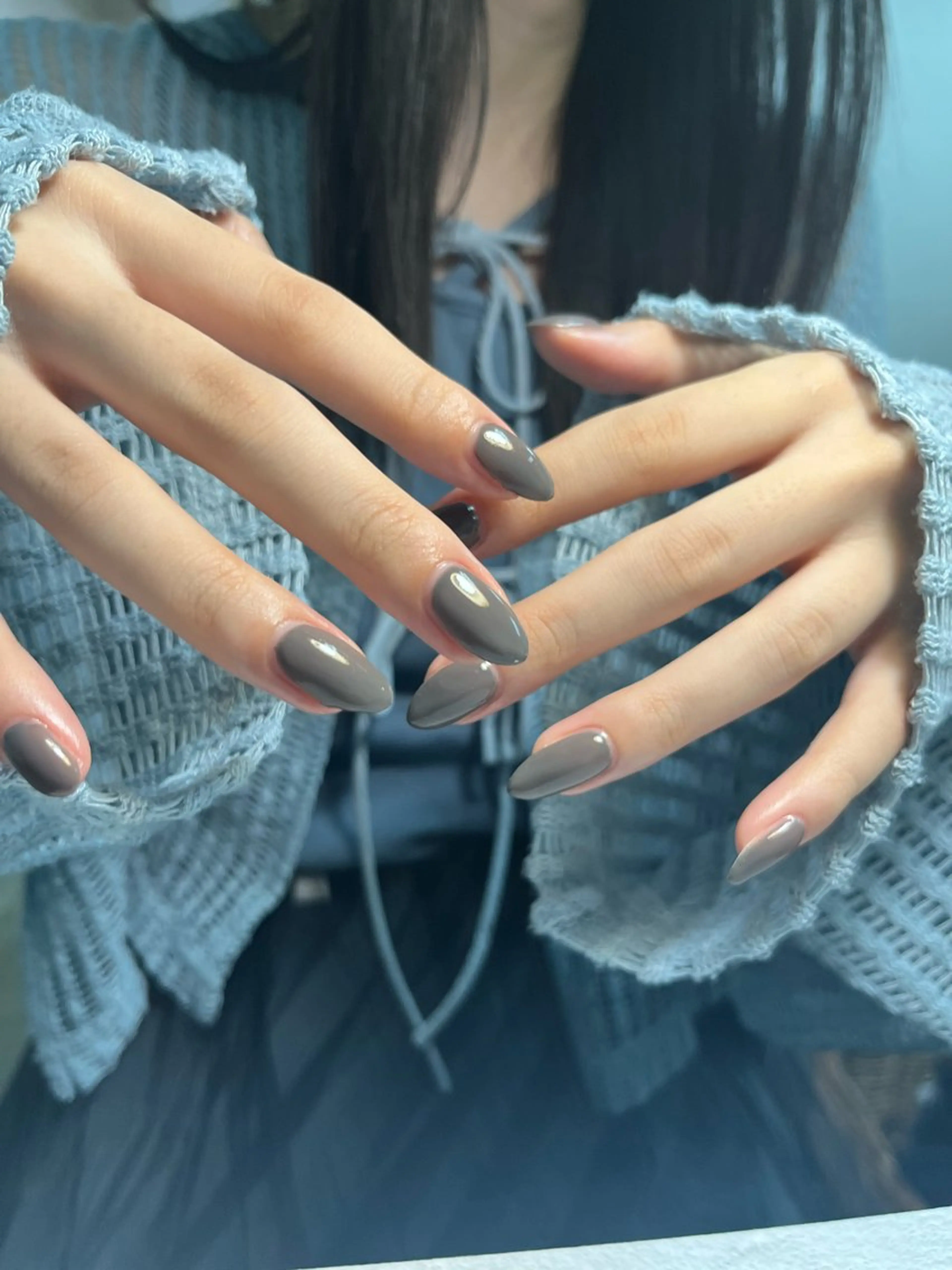 ネイル カジュアル オフィスネイル ワンカラーネイル ハンドネイル 🩵atelier- 01 優奈🩵のネイルデザイン