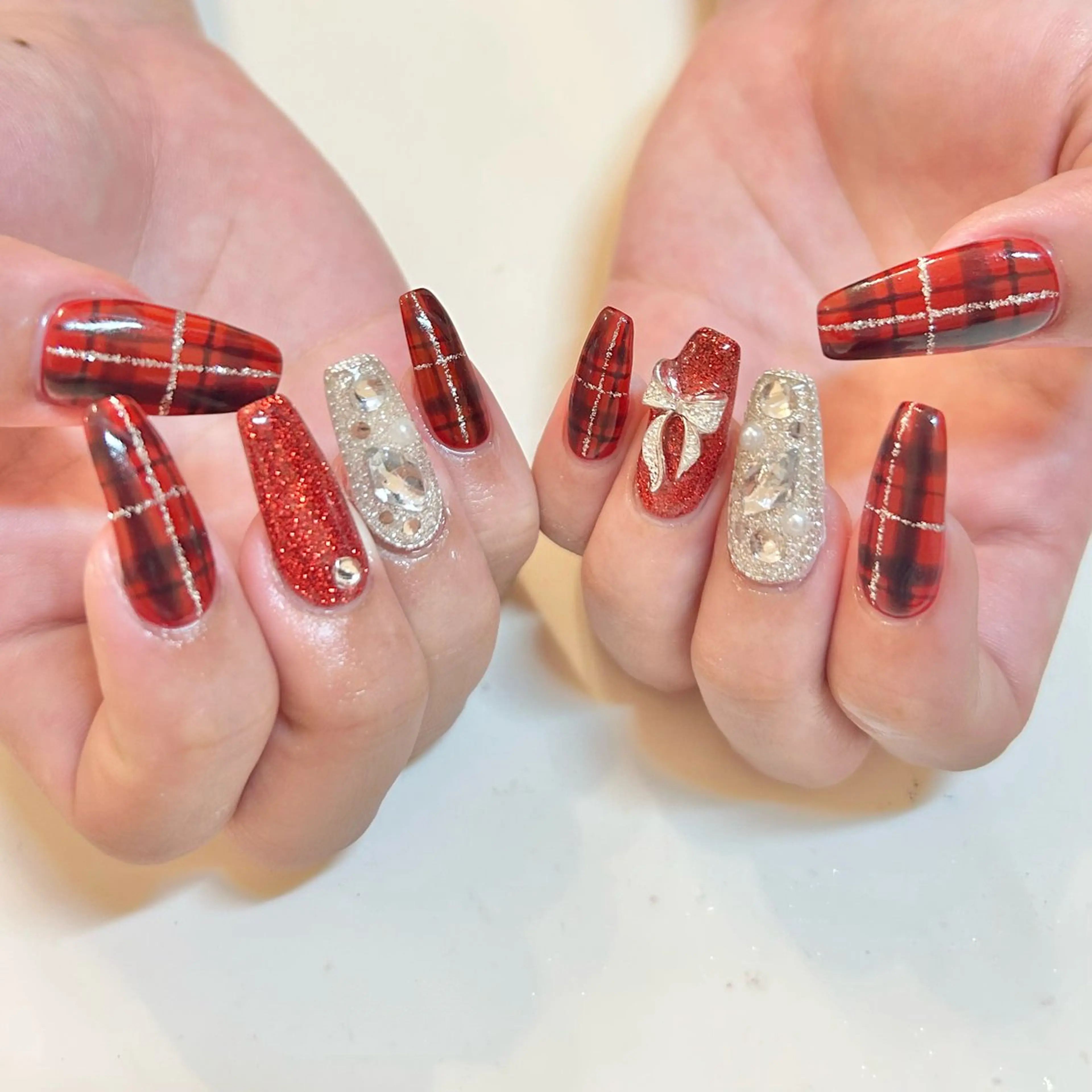 ネイル ハンドネイル 藤原 みゆのネイルデザイン