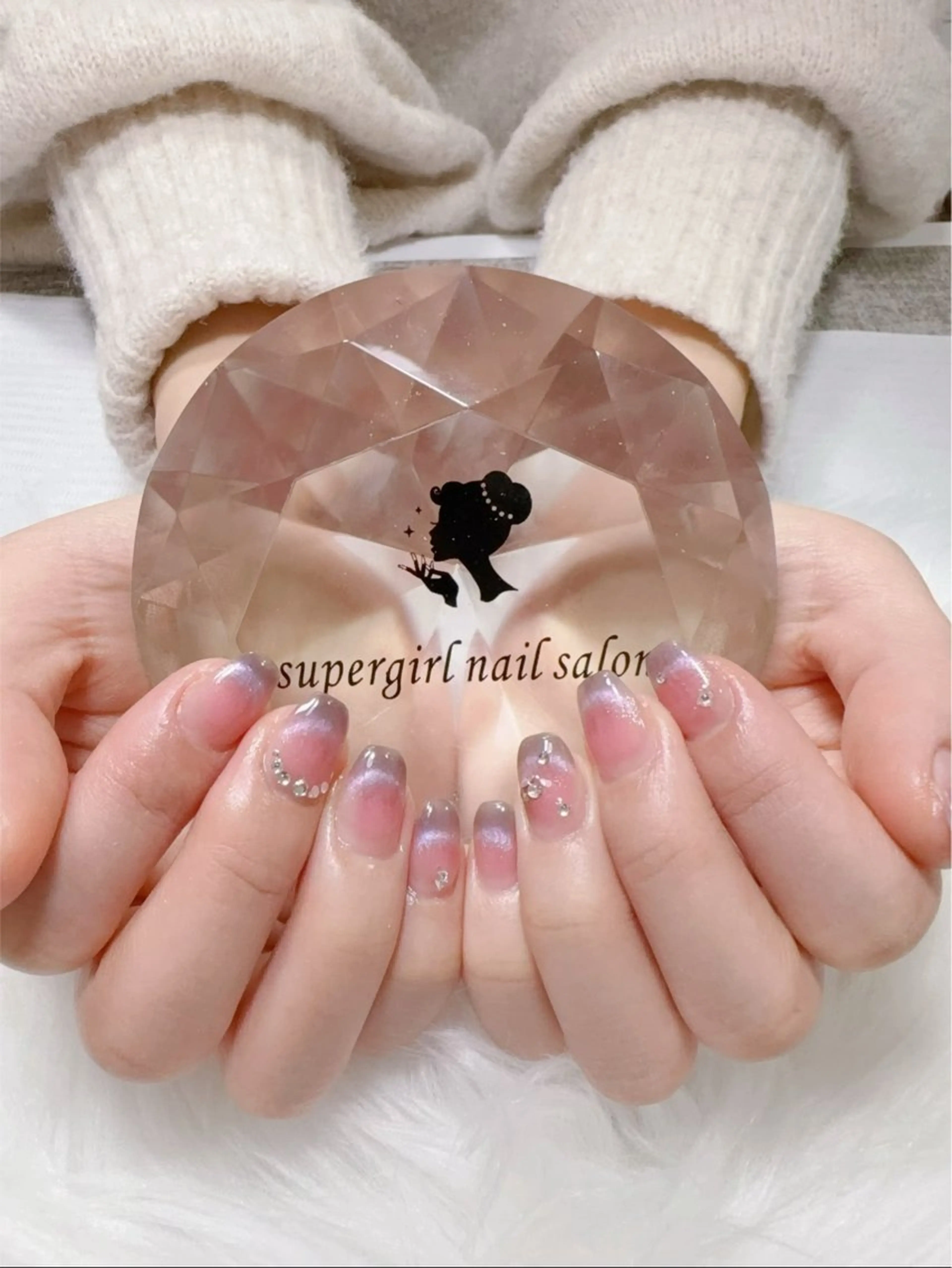 チークマグネットフレンチネイルパーツやり放題（オフ、ケア込み）¥7980の写真