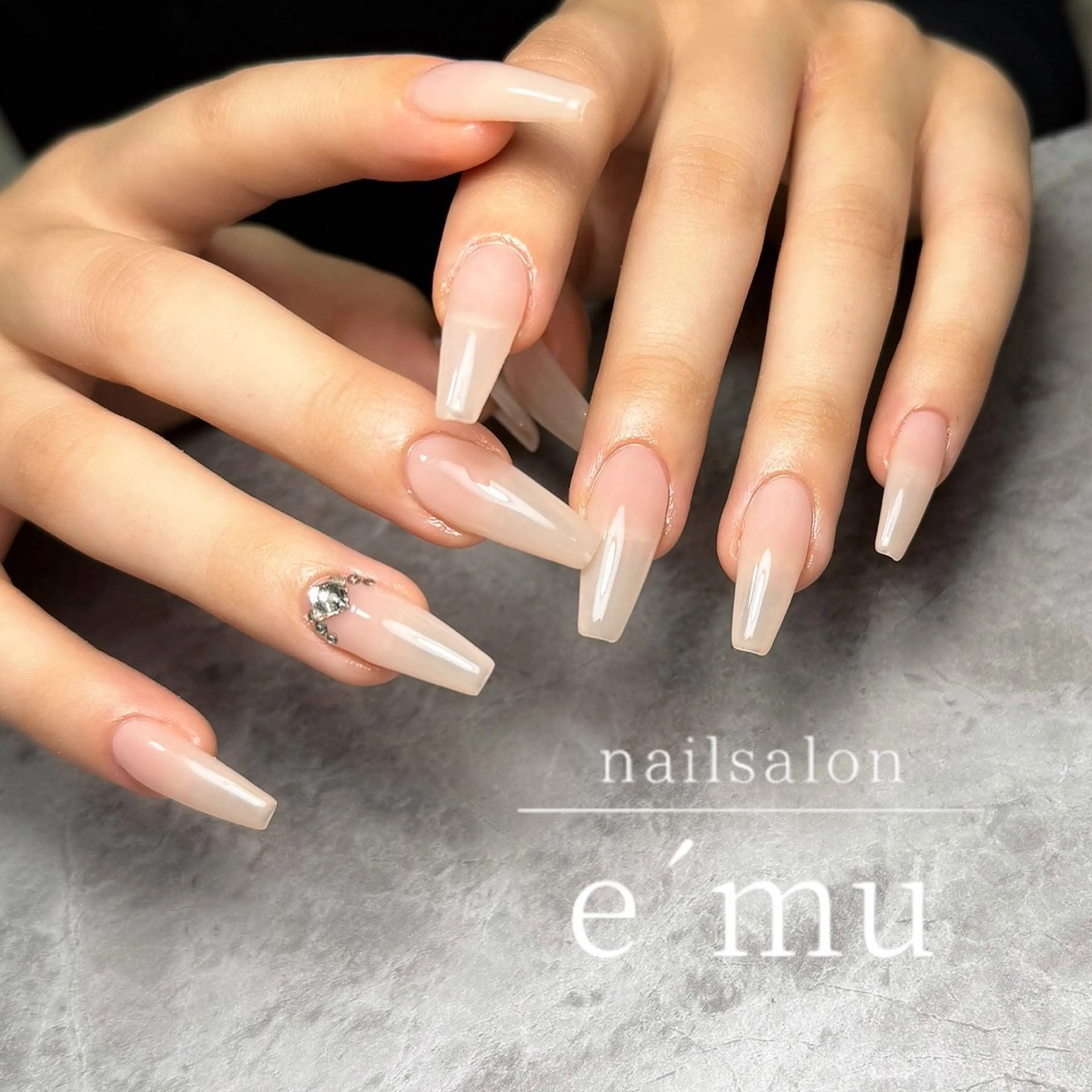 ネイル ハンドネイル nailsalon e´muのネイルデザイン