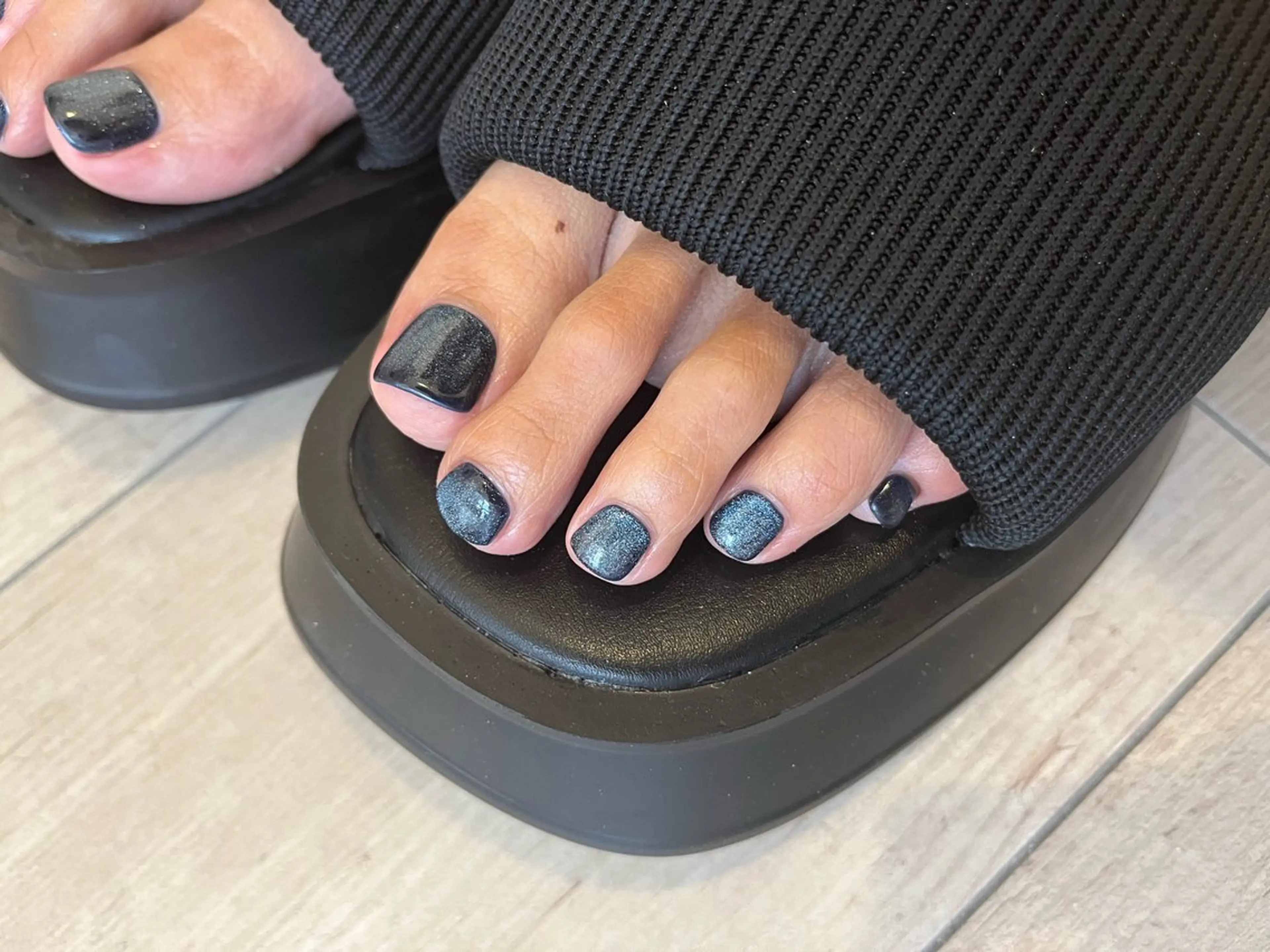 ネイル マグネットネイル フットネイル LINON所属・【LINON】 airiのネイルデザイン