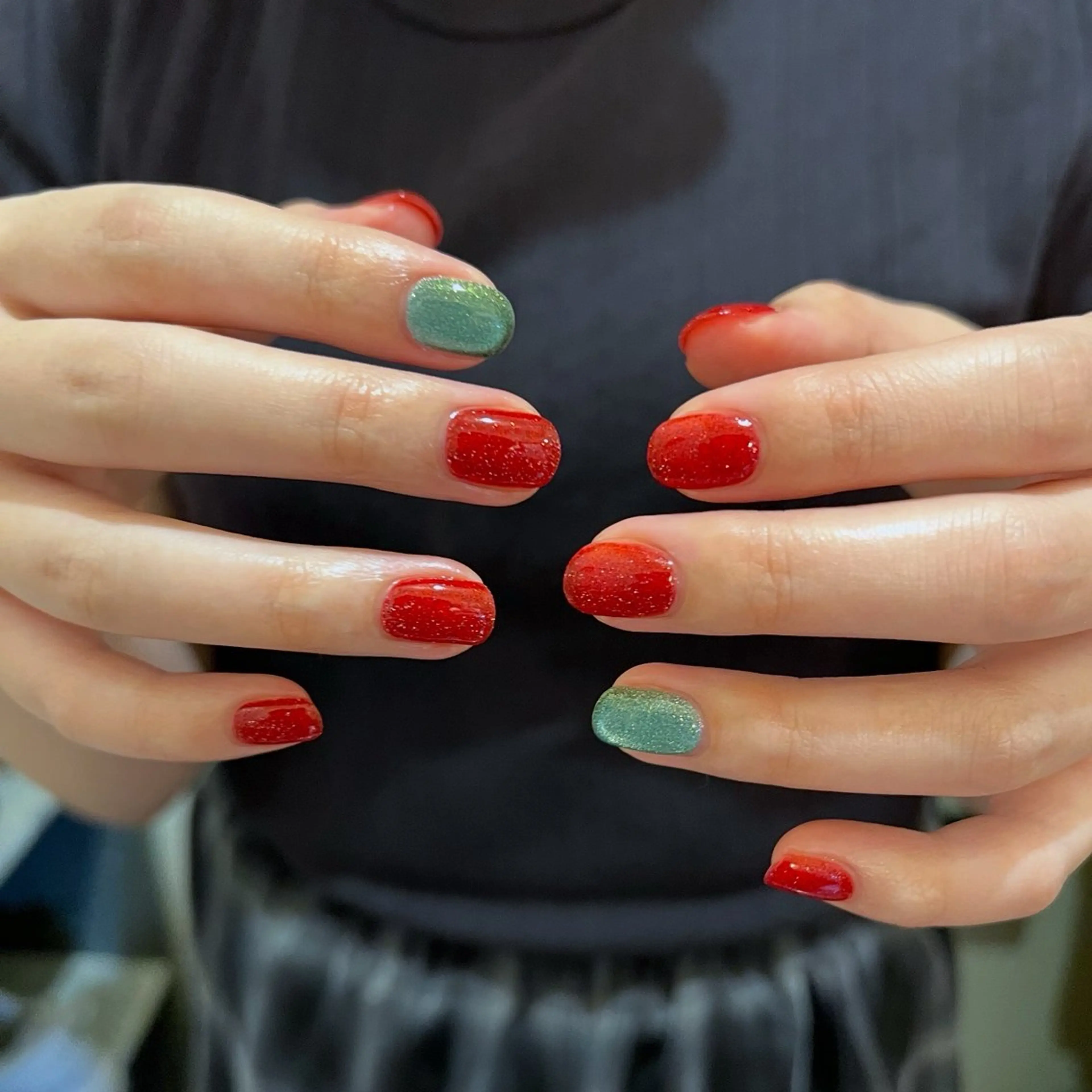 ネイル フラッシュネイル マグネットネイル urun eriのネイルデザイン