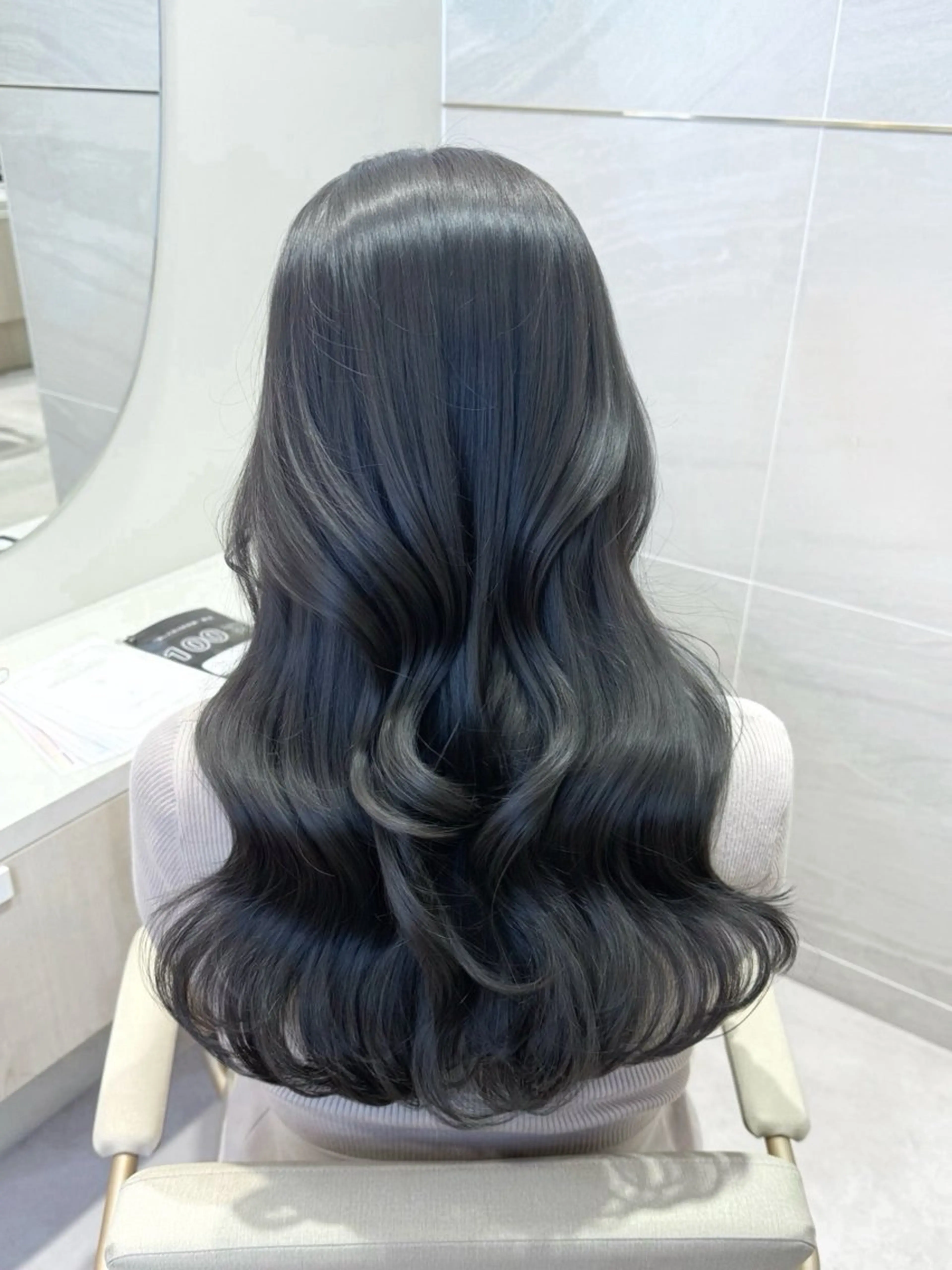 ロング カラー ダークグレー ダークグレージュ グレージュ イルミナカラー カット ヘアカラー トリートメント 透明感カラー🌿 グレージュ🐺陽介のヘアスタイル