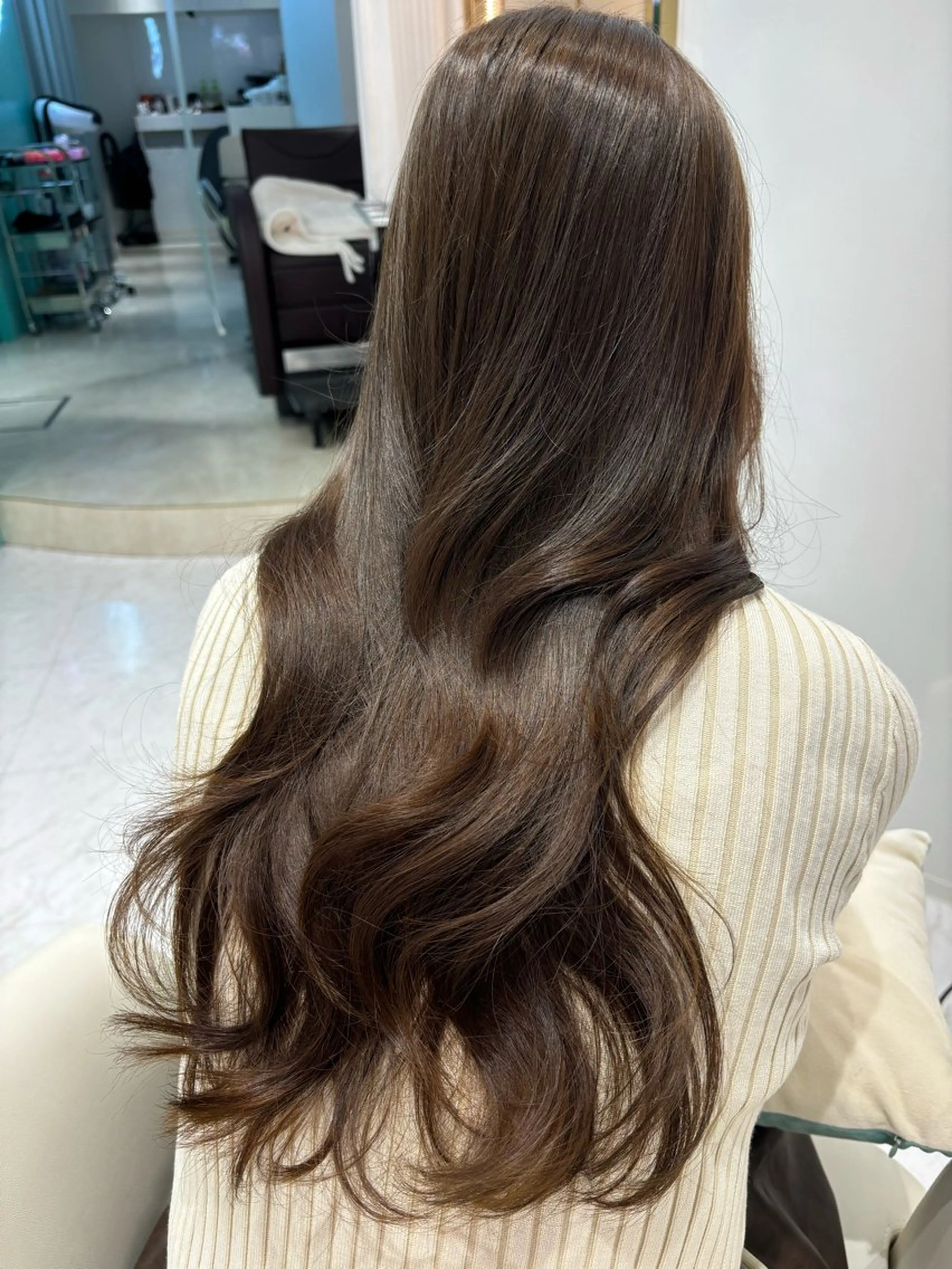 【トーンアップ🤍】ワンカラー+トリートメントの写真