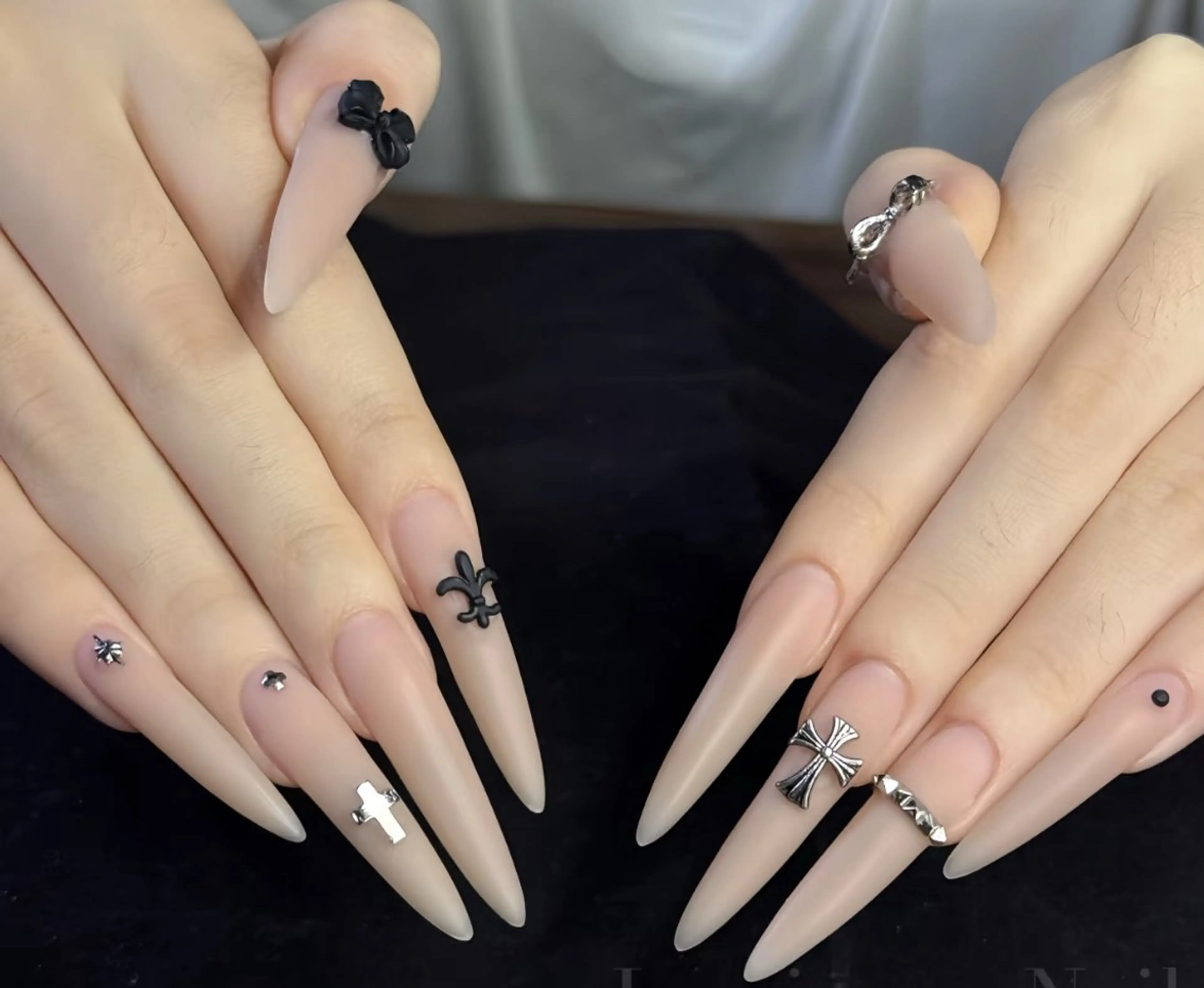 ネイル ハンドネイル ハンドケア 🍑 momo_nailのネイルデザイン