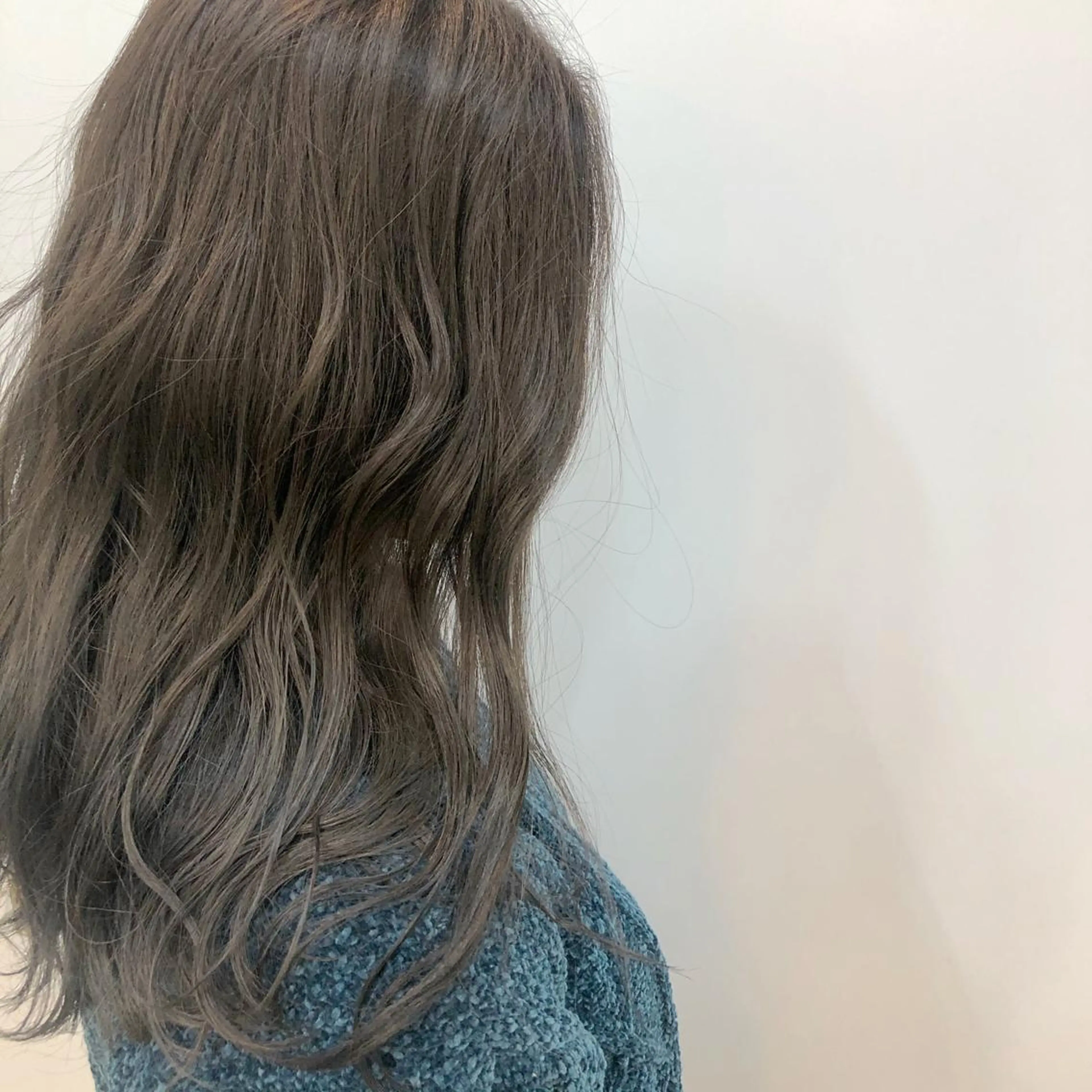 セミロング kai .のヘアスタイル
