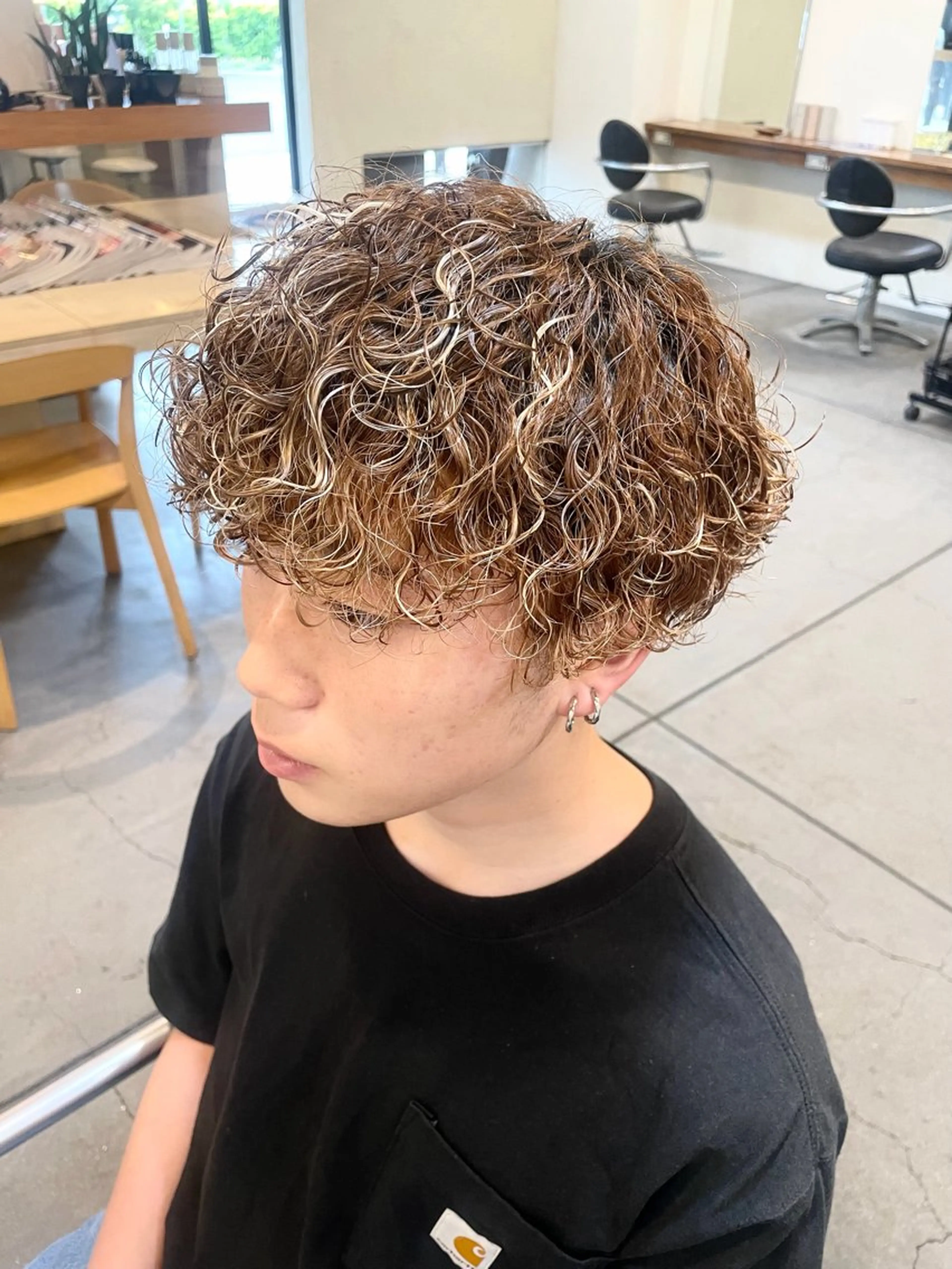 men's限定✨カット＋ハイライトカラー＋パーマの写真