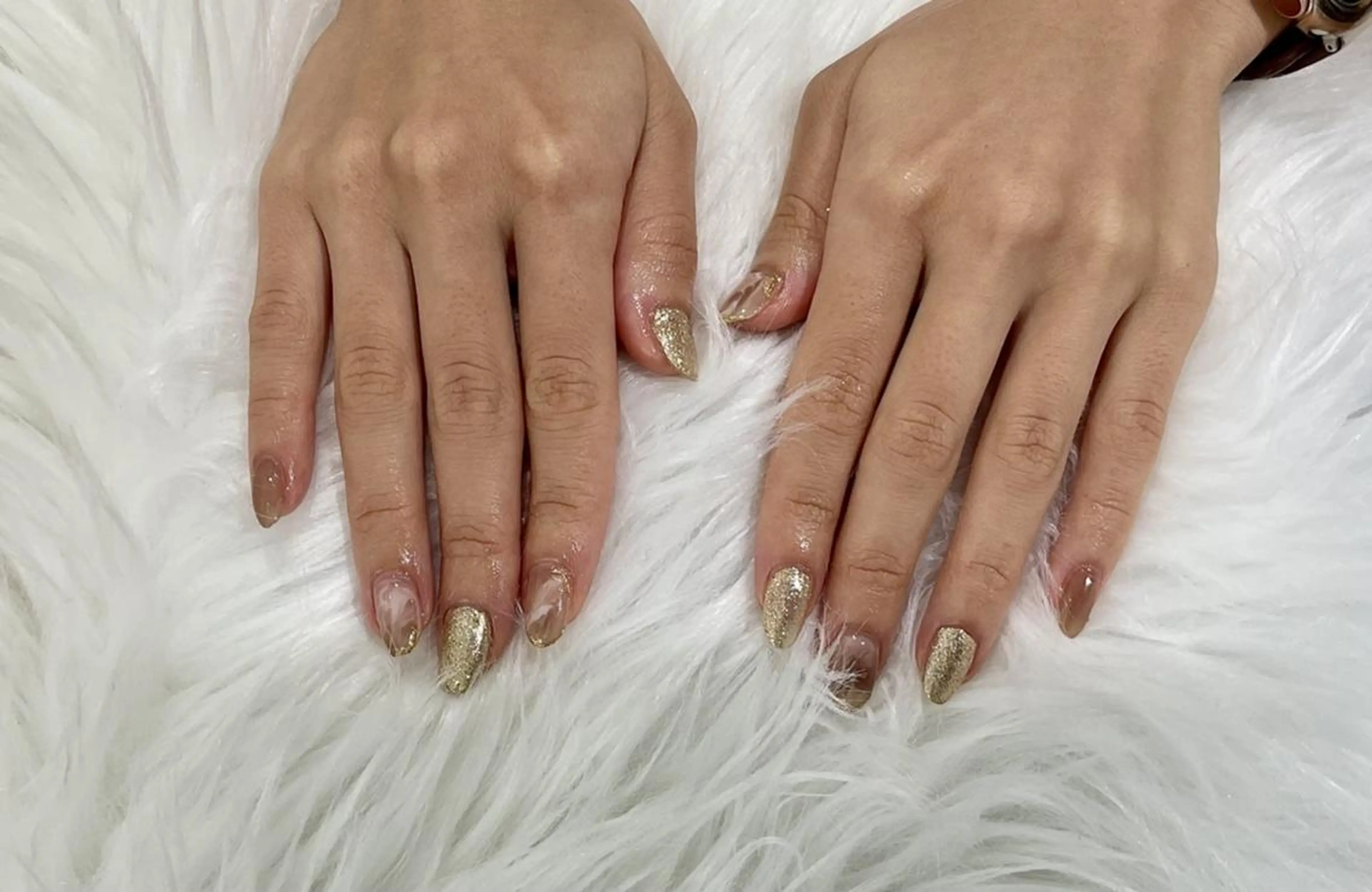 ネイル ラメ(グリッター) ニュアンスネイル ハンドネイル SalonLinda Marikoのネイルデザイン