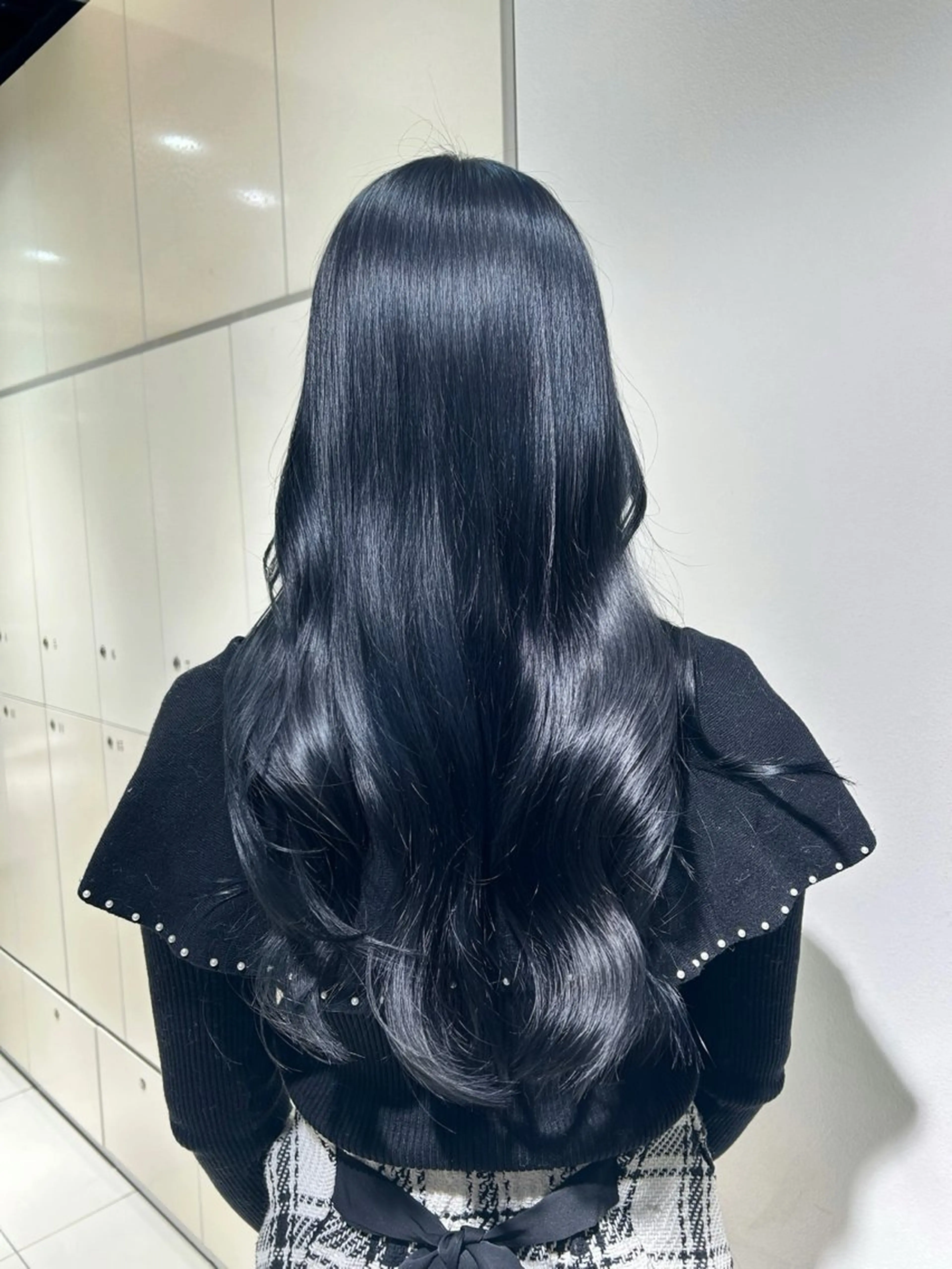 ロング ブリーチなし 透明感ダブルカラーのヘアスタイル