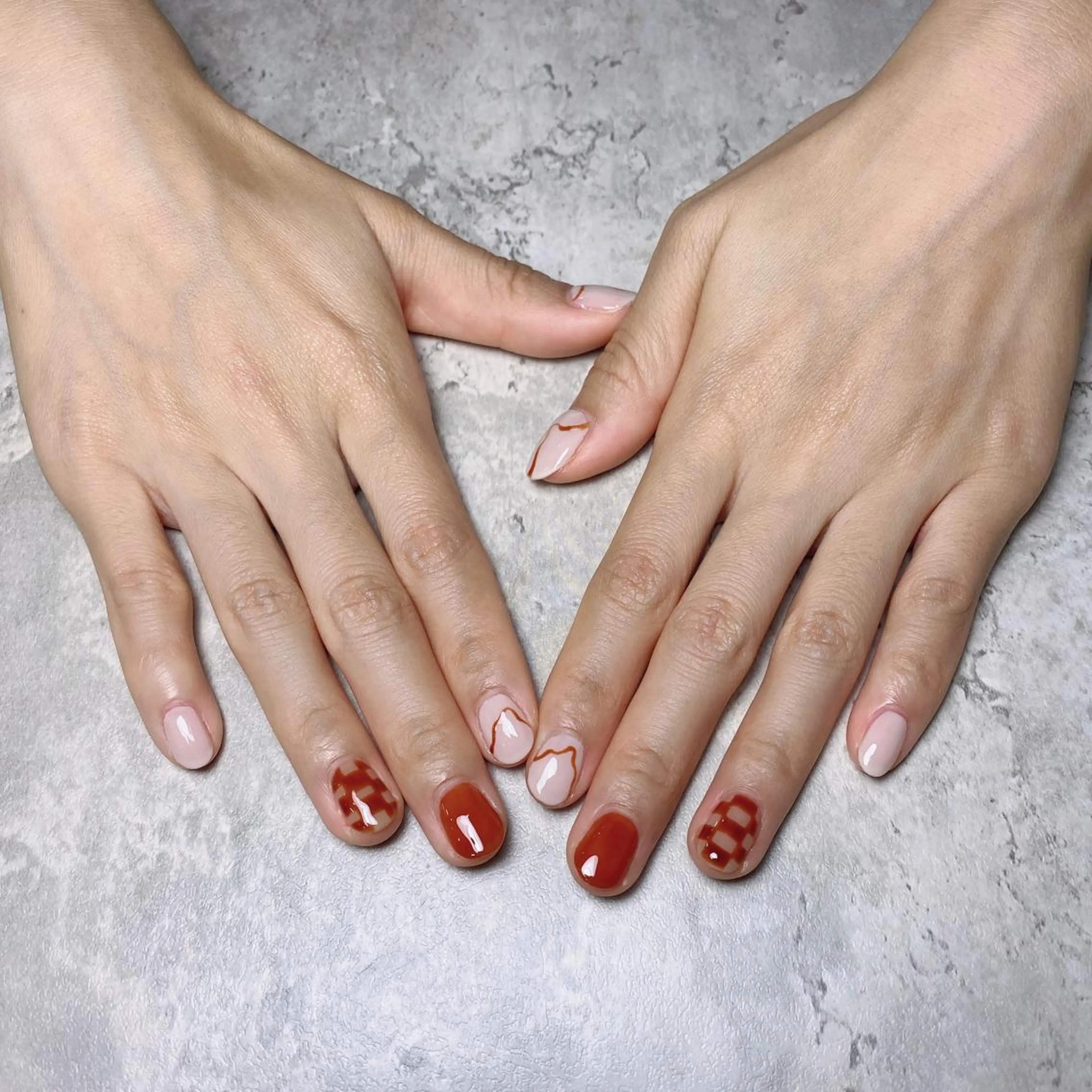 ネイル 🦋 Queenieのネイルデザイン