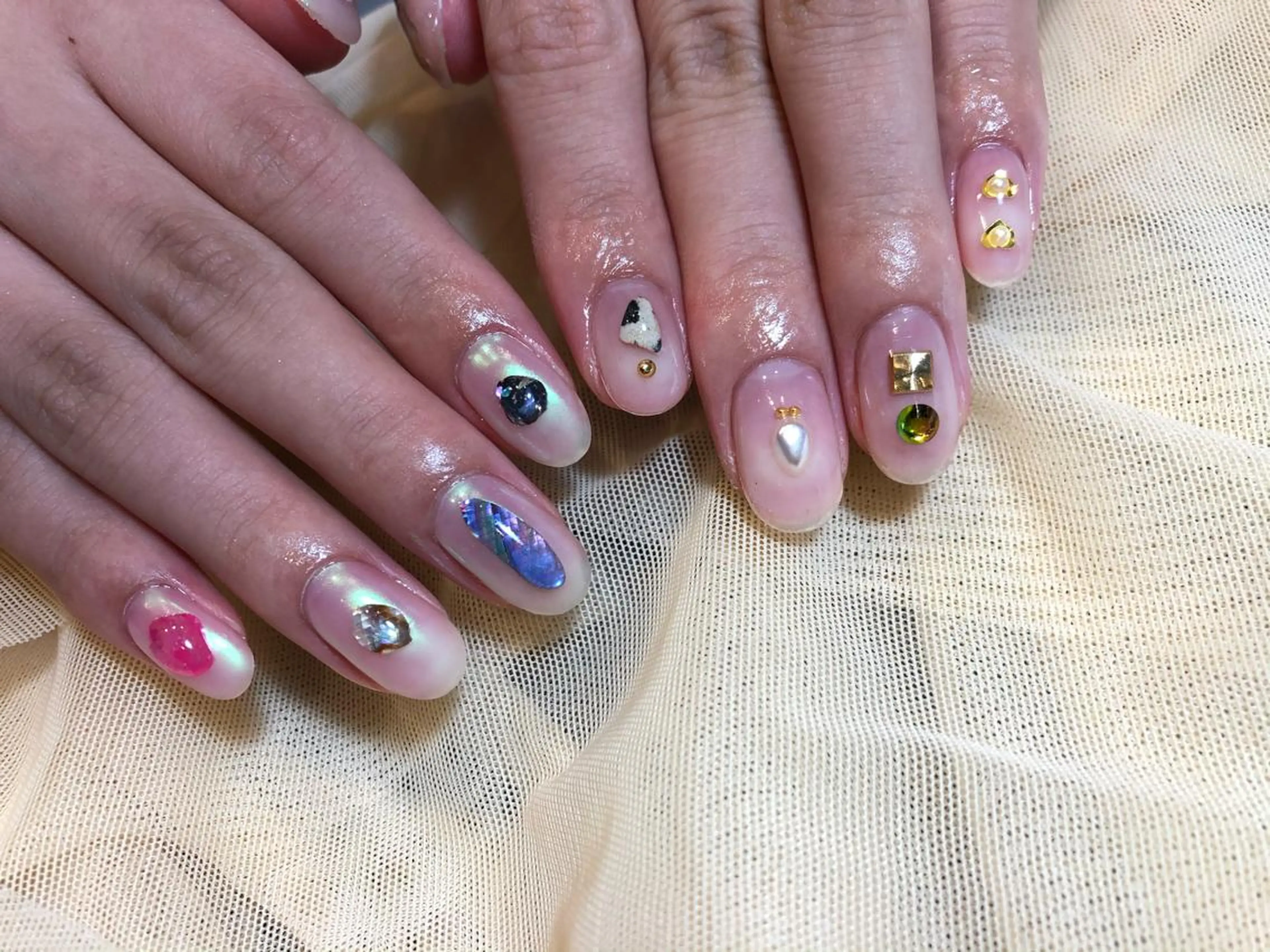 ネイル パラあり！フィルイン 美フォルムのネイルデザイン