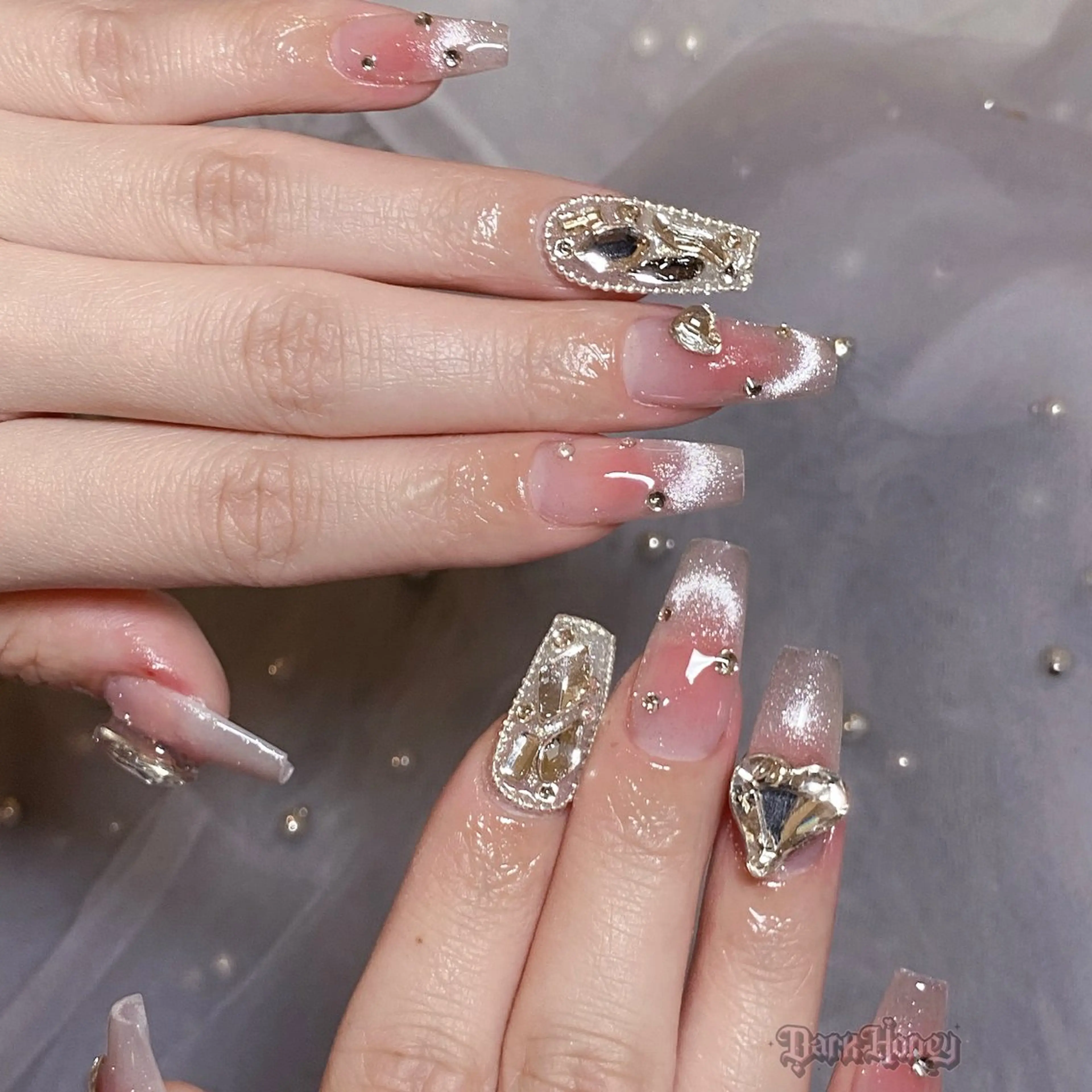 ネイル Dark honey スカルプ専門原宿店のネイルデザイン