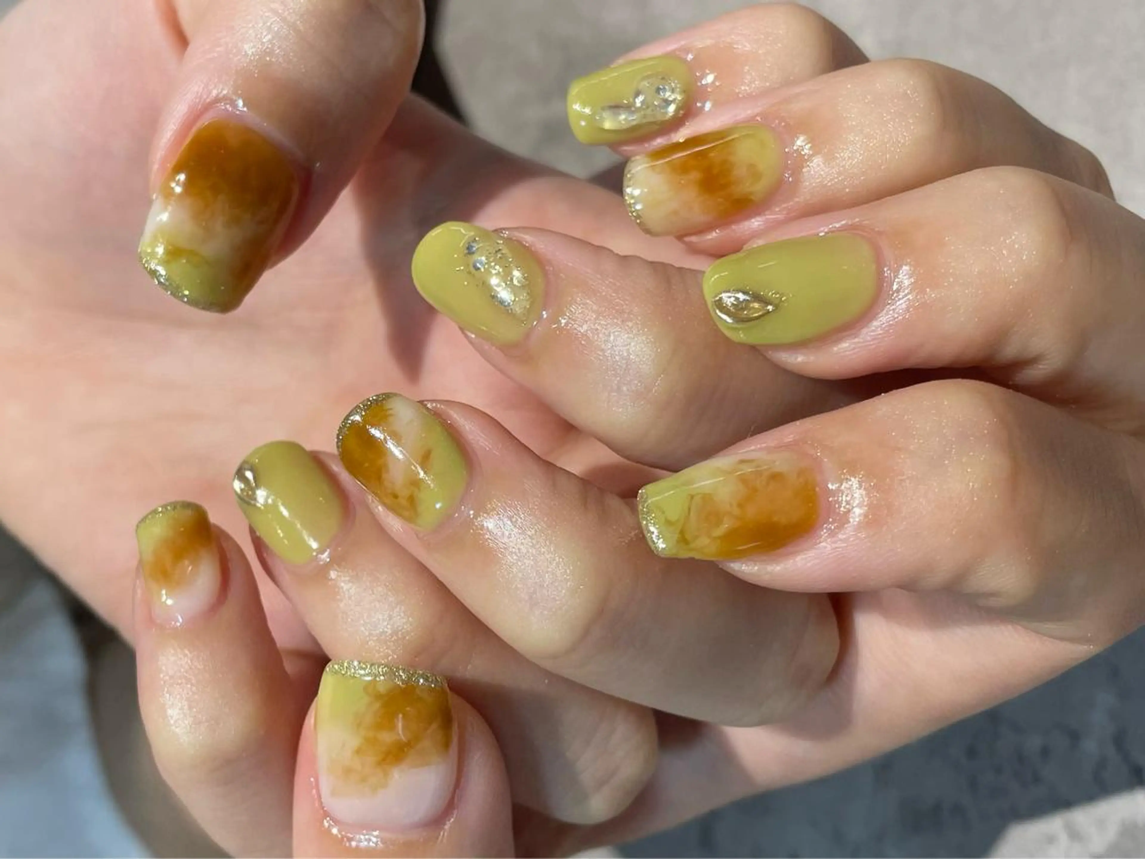 ネイル 持ち込み ニュアンスネイル ハンドネイル ROCCO nailのネイルデザイン