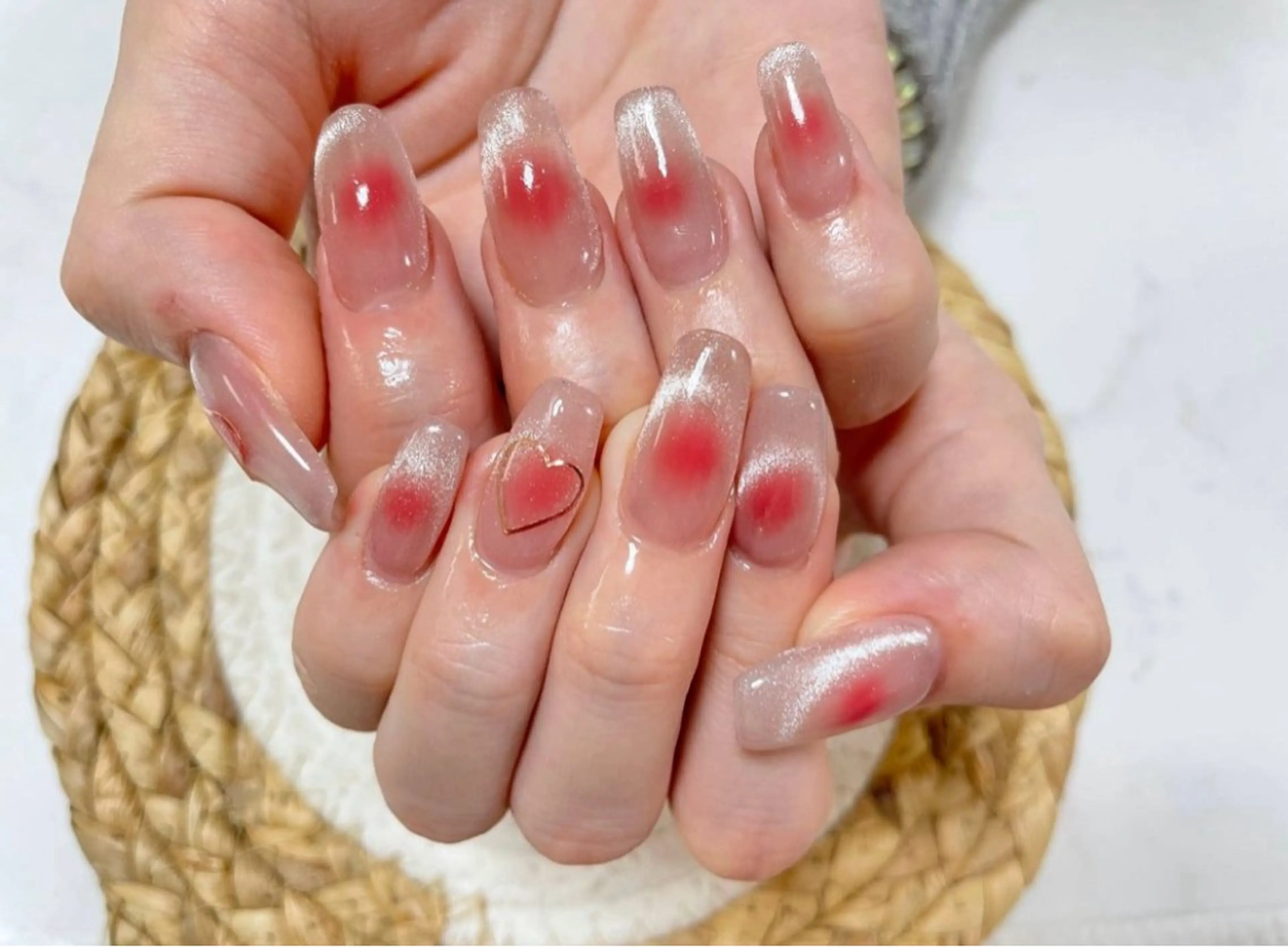 ネイル NAIL SALON Eclat しほのネイルデザイン