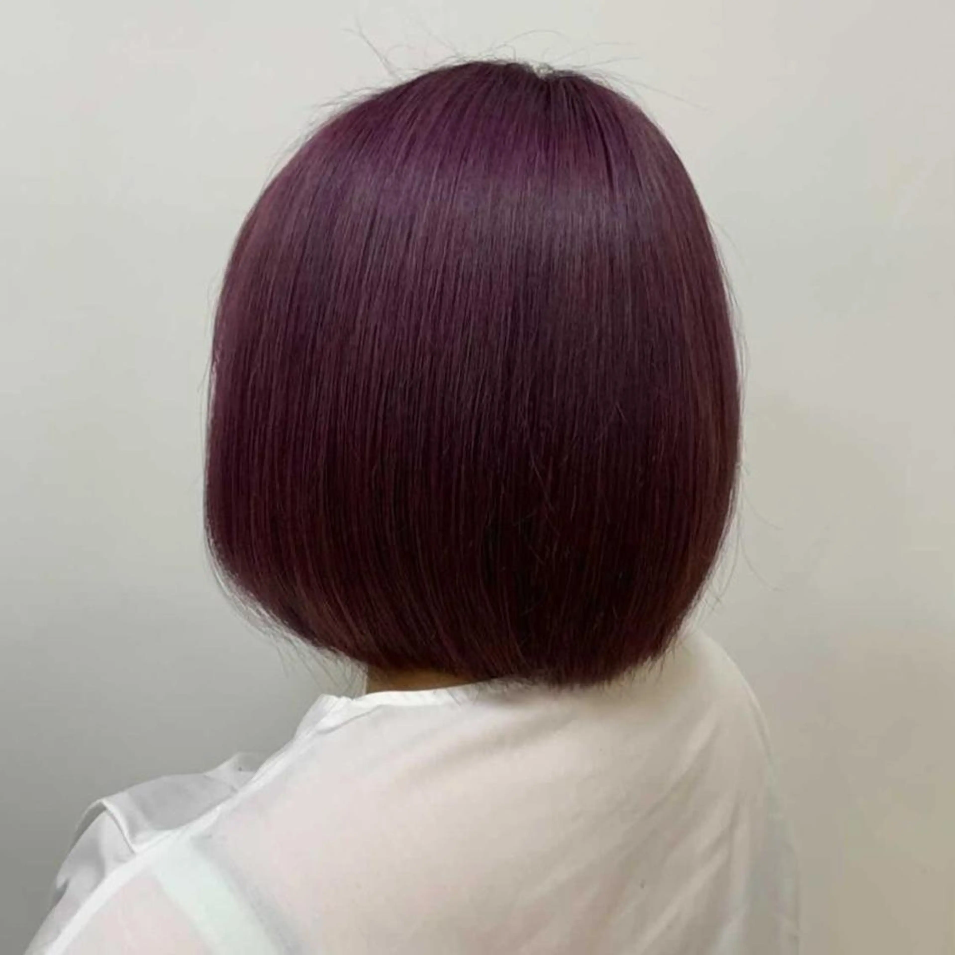 ミディアム ボブ 南 妃那のヘアスタイル