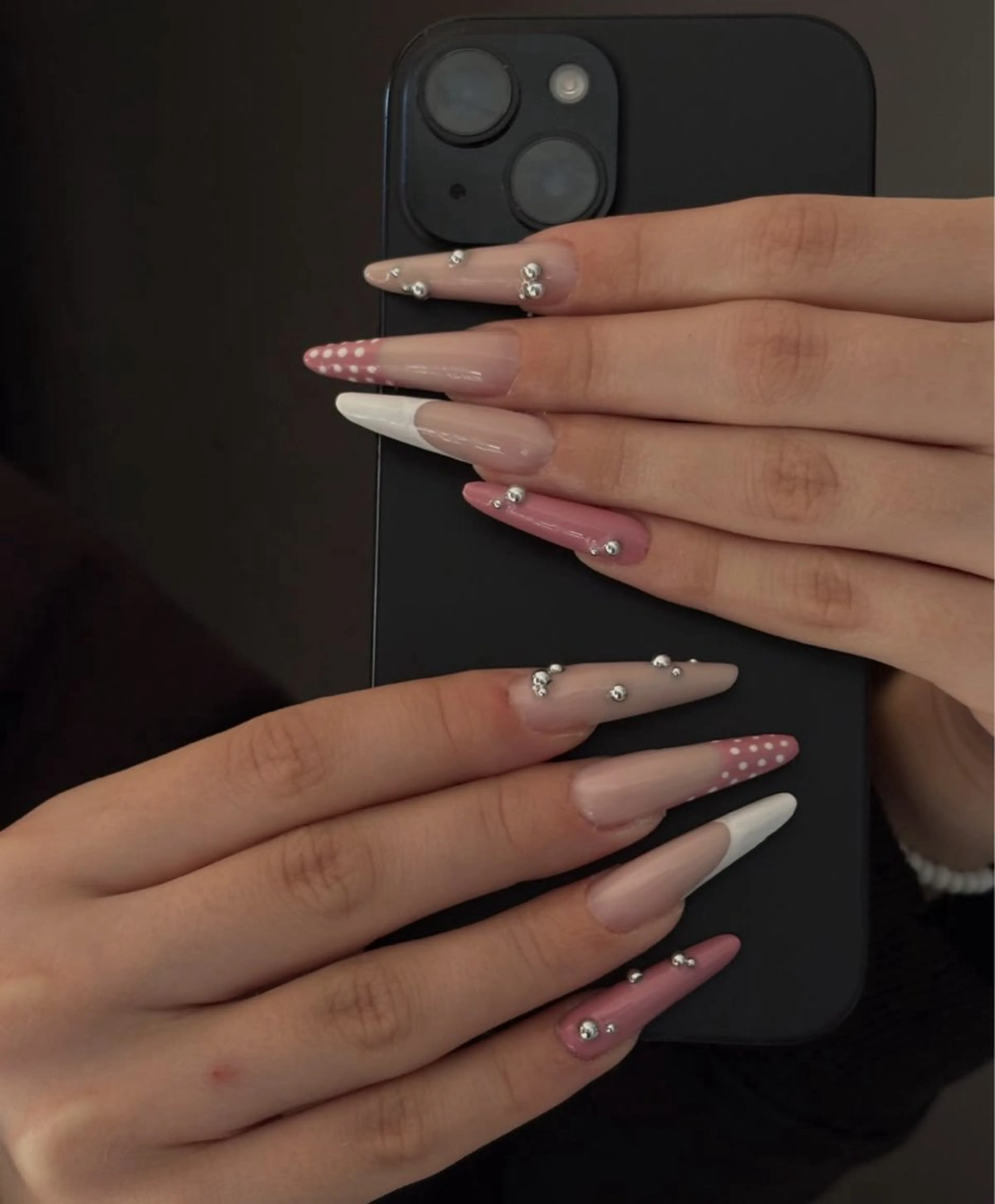 ネイル フレンチネイル キラキラネイル 韓国ネイル シンプルネイル ワンホンネイル ハンドネイル MEI Nailのネイルデザイン