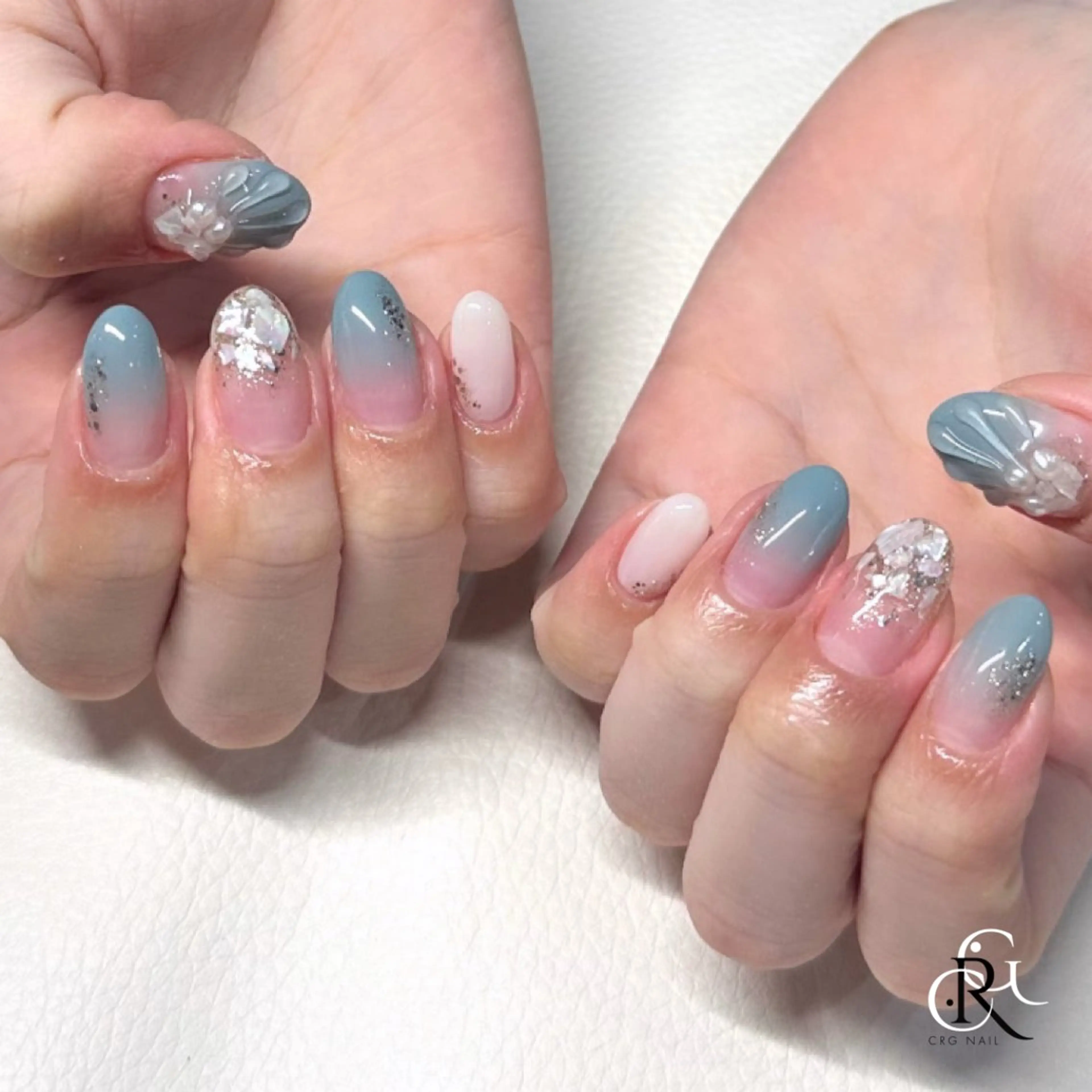 ネイル ブルー ジェルネイル グラデーション ハンドネイル 美フォルム✨ CRG RURIのネイルデザイン