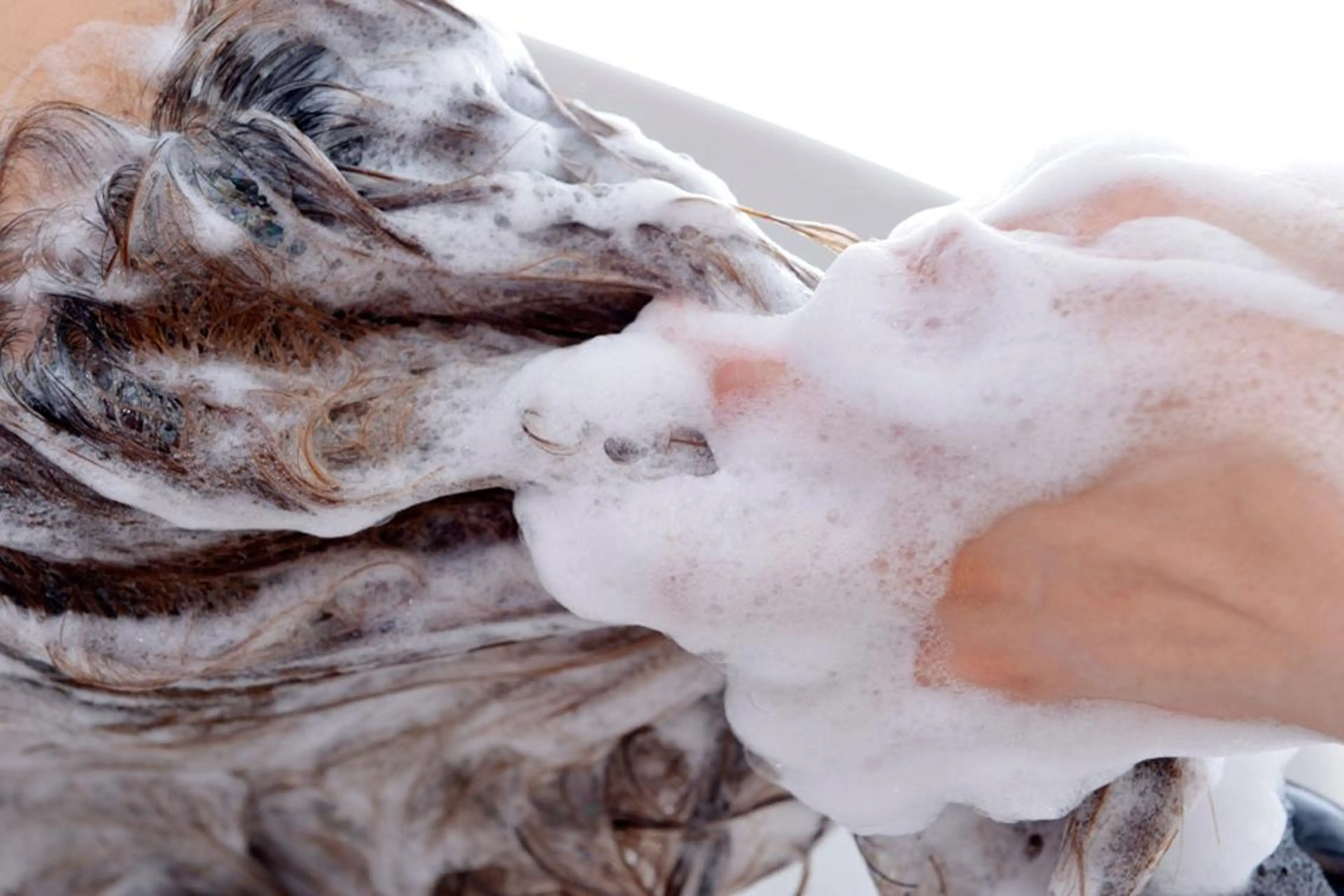 カラー セミロング Coumi 女性専用美容室のヘアスタイル