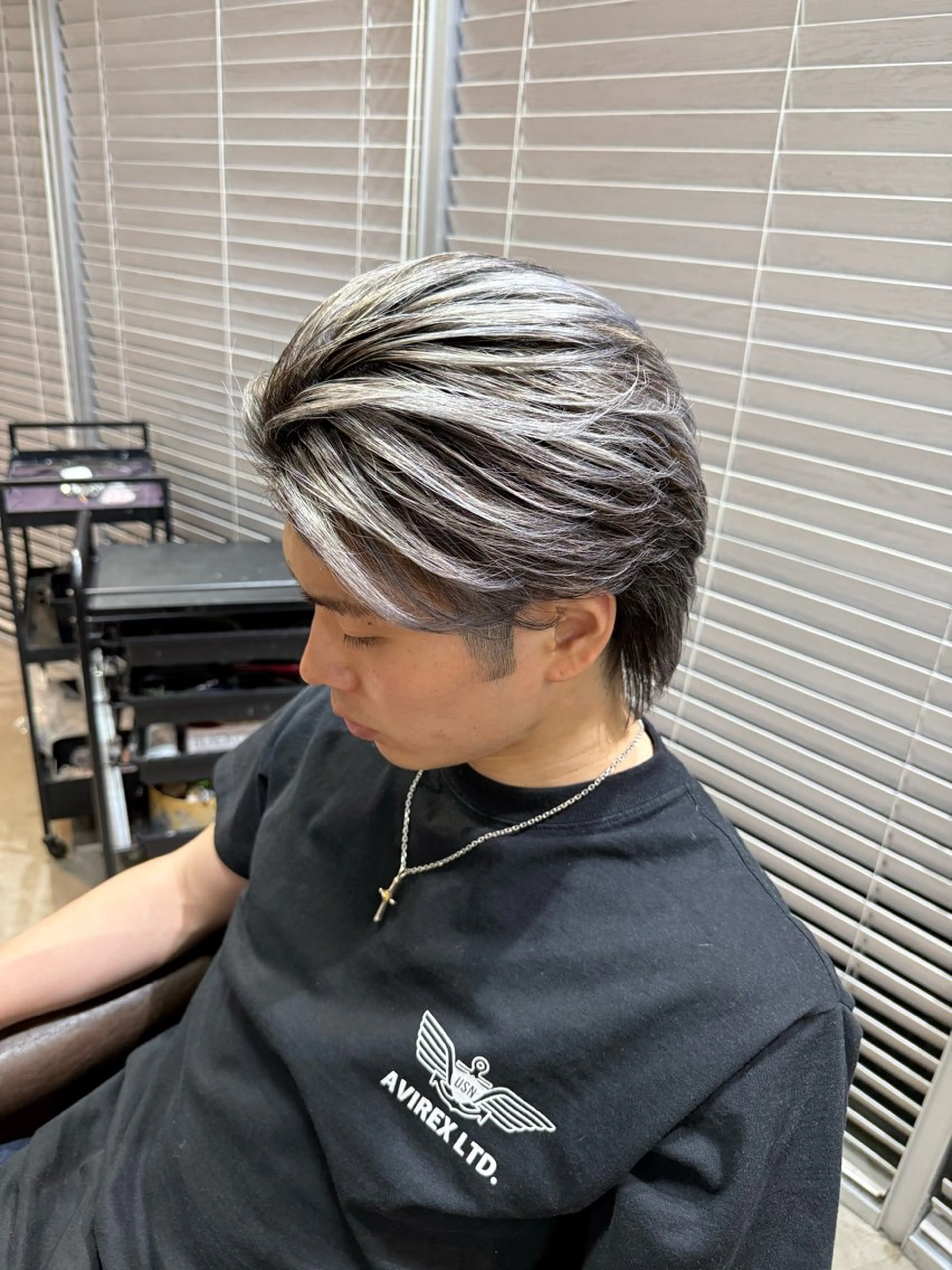 ショート レイヤーカット カット ヘアカラー 山影✨バレイヤージュ ハイライト✨メンズ◎のヘアスタイル