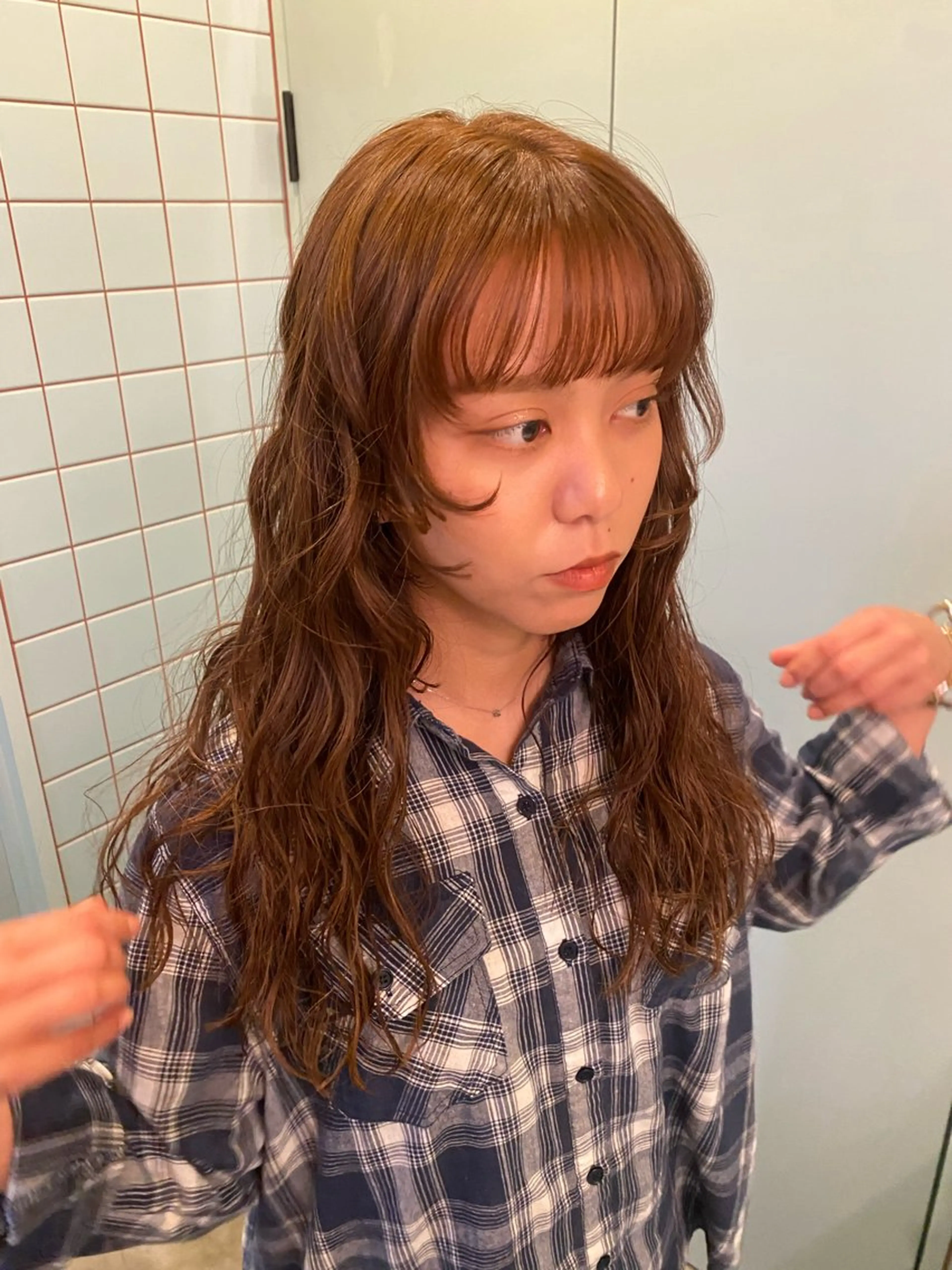 ロング 顔周りカット トクザト アイニのヘアスタイル