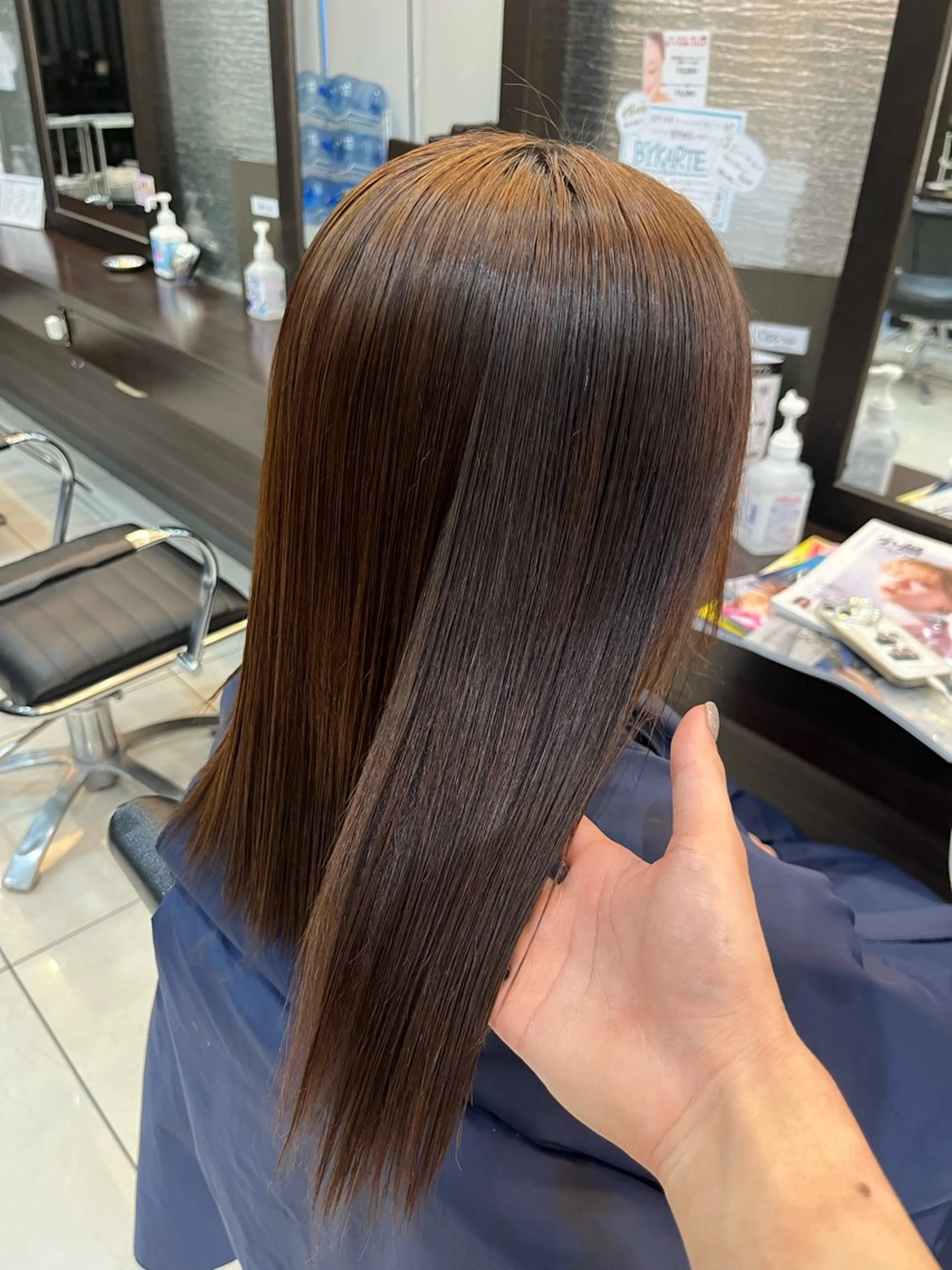 セミロング 透明感カラー✨🩵 韓国ヘアkanatoのヘアスタイル