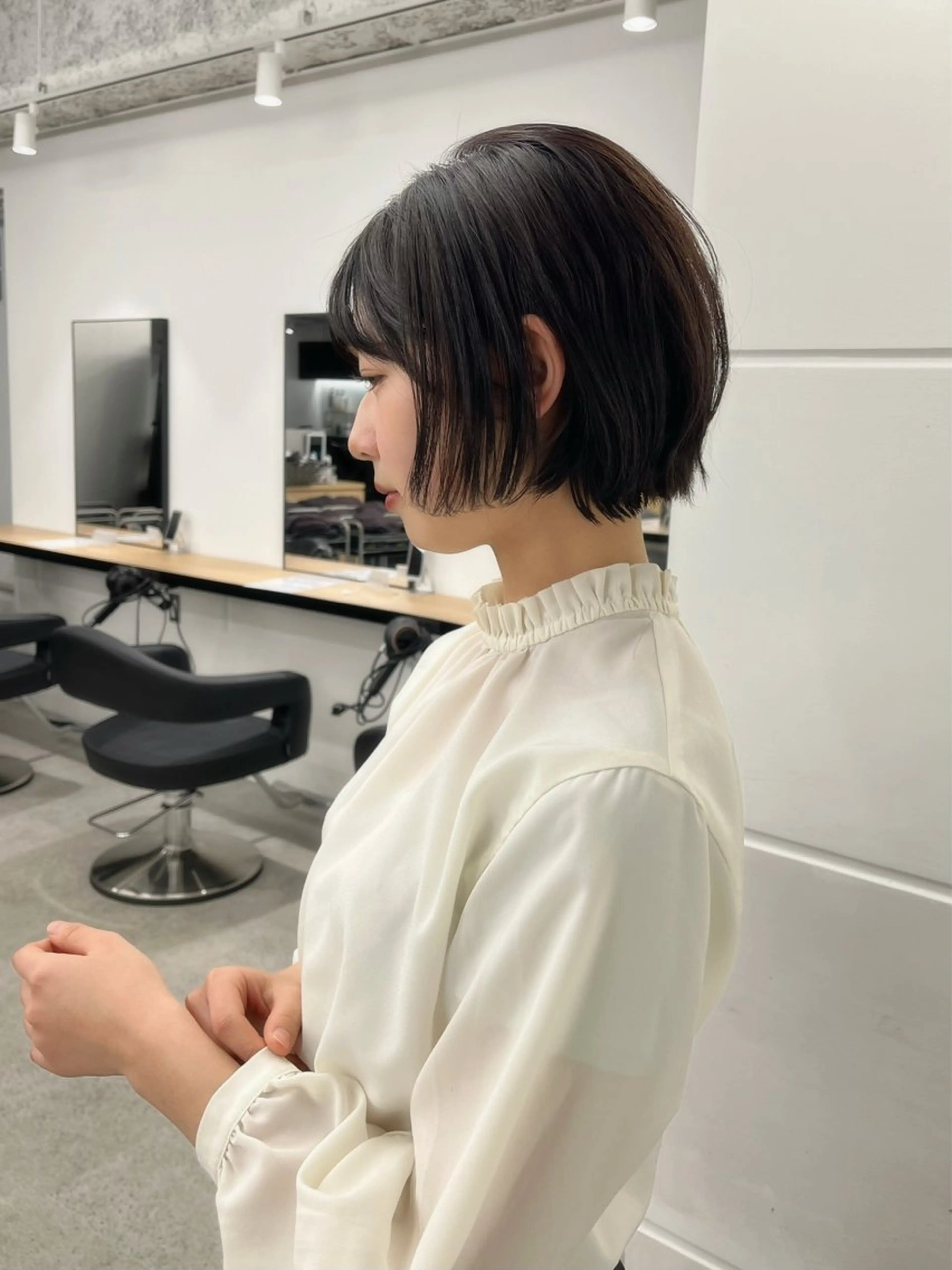 ショート 縮毛矯正/ハイトーン /パーマ/せき🧸のヘアスタイル